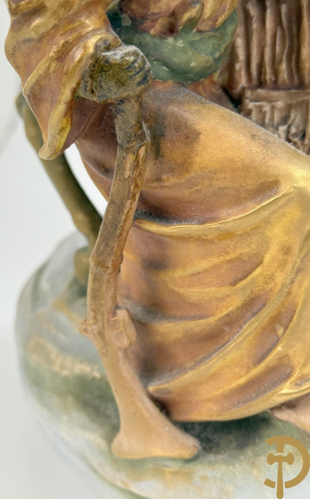 Paar Austria vazen bezet met orientaalse ruiters, nummer 4935