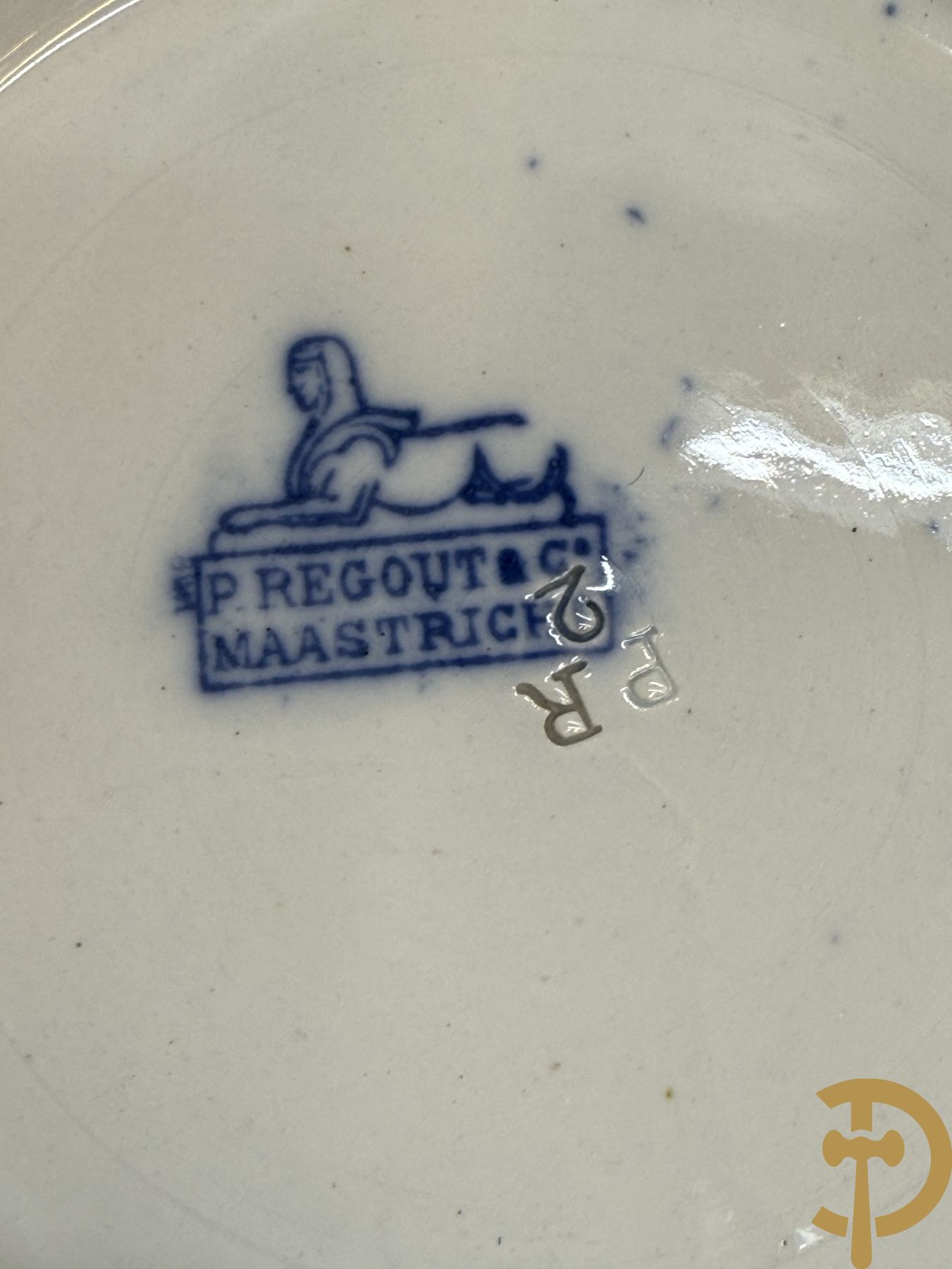 Verzameling cachepots en vazen P. Regout & Cie Maastricht