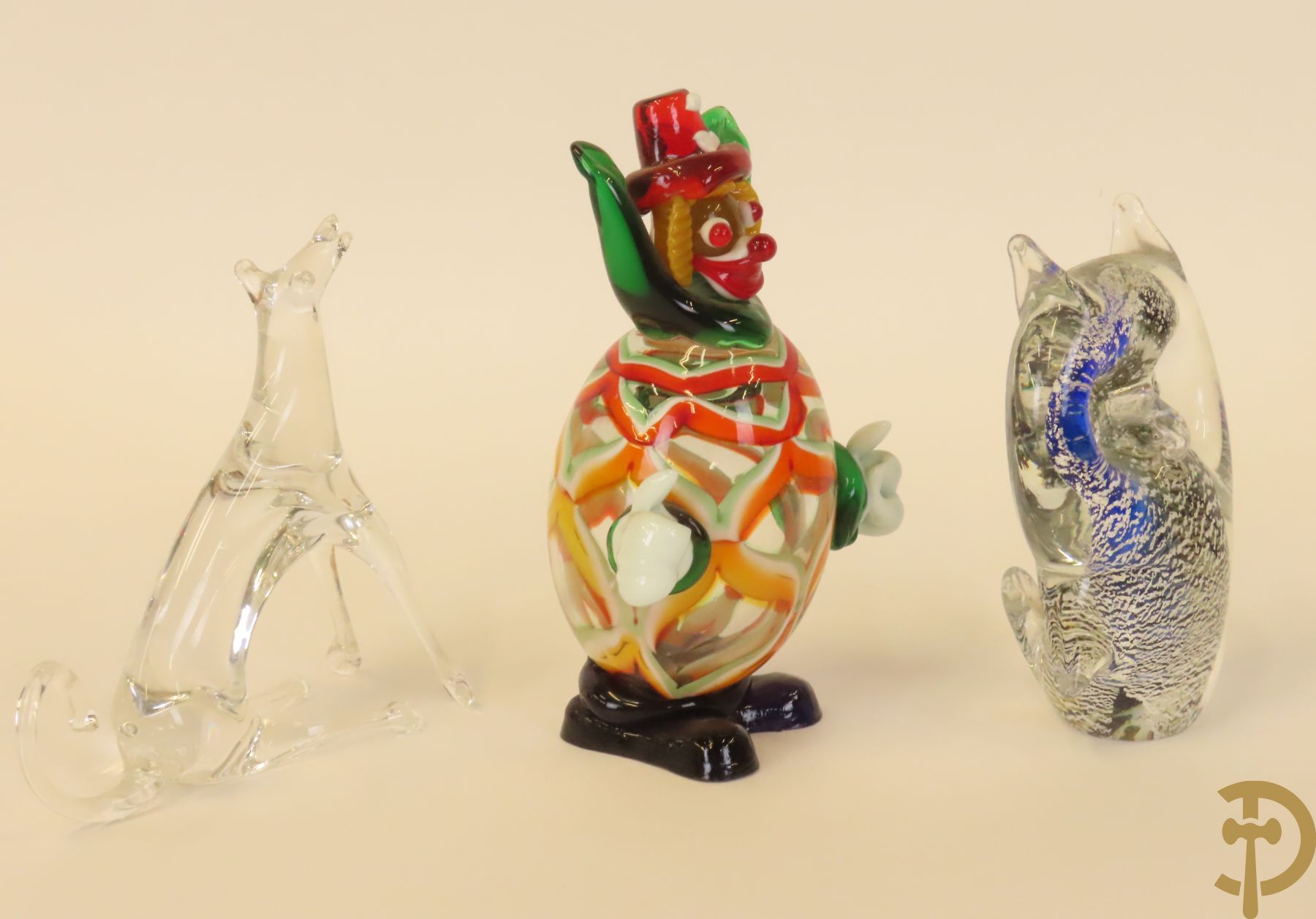 Mooi lot mondgeblazen Murano glaswerk w.o. paard, vissen, uil, clown, hond, zwaan en vaasjes