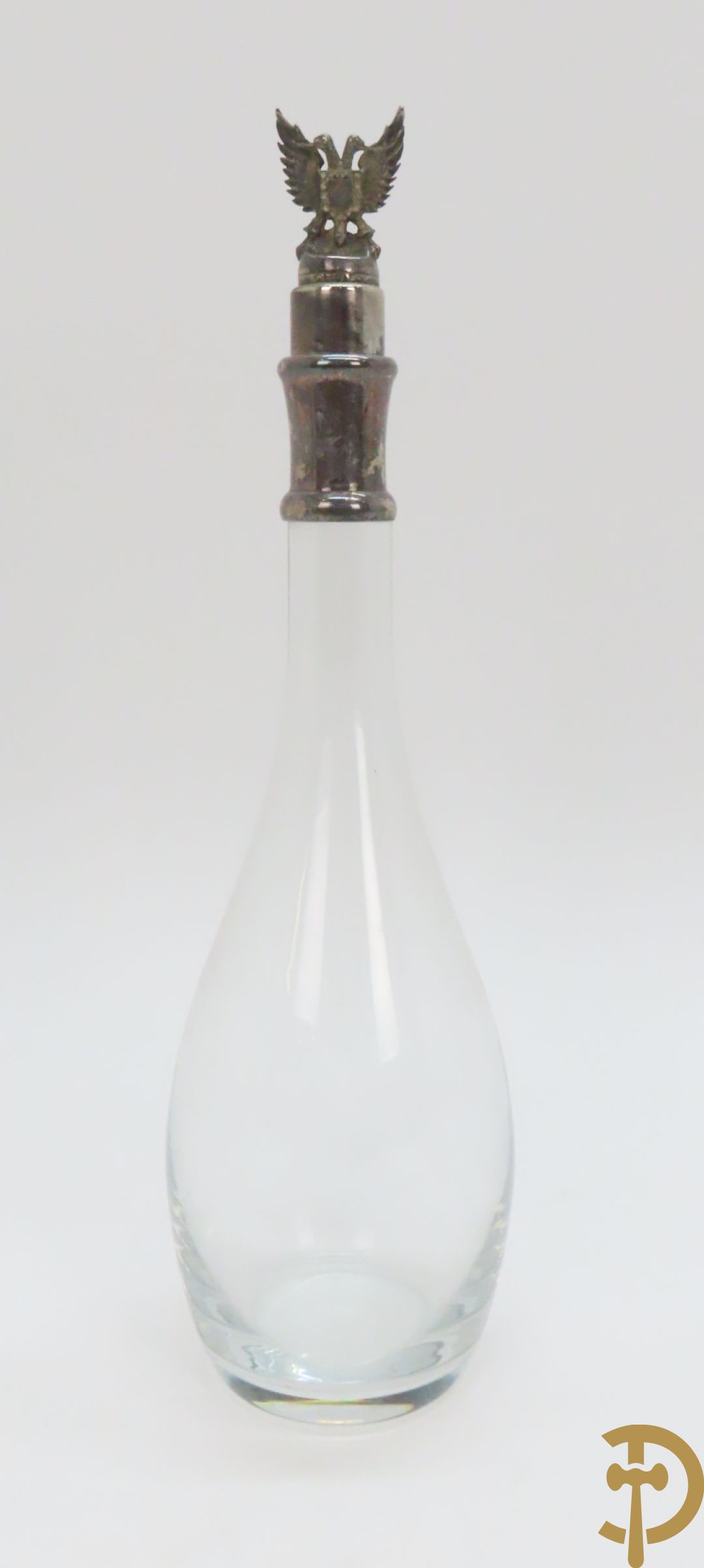 Twee decanteurs + olie- en azijnstel + 2 schenkkannen + twee-orig dekselpotje