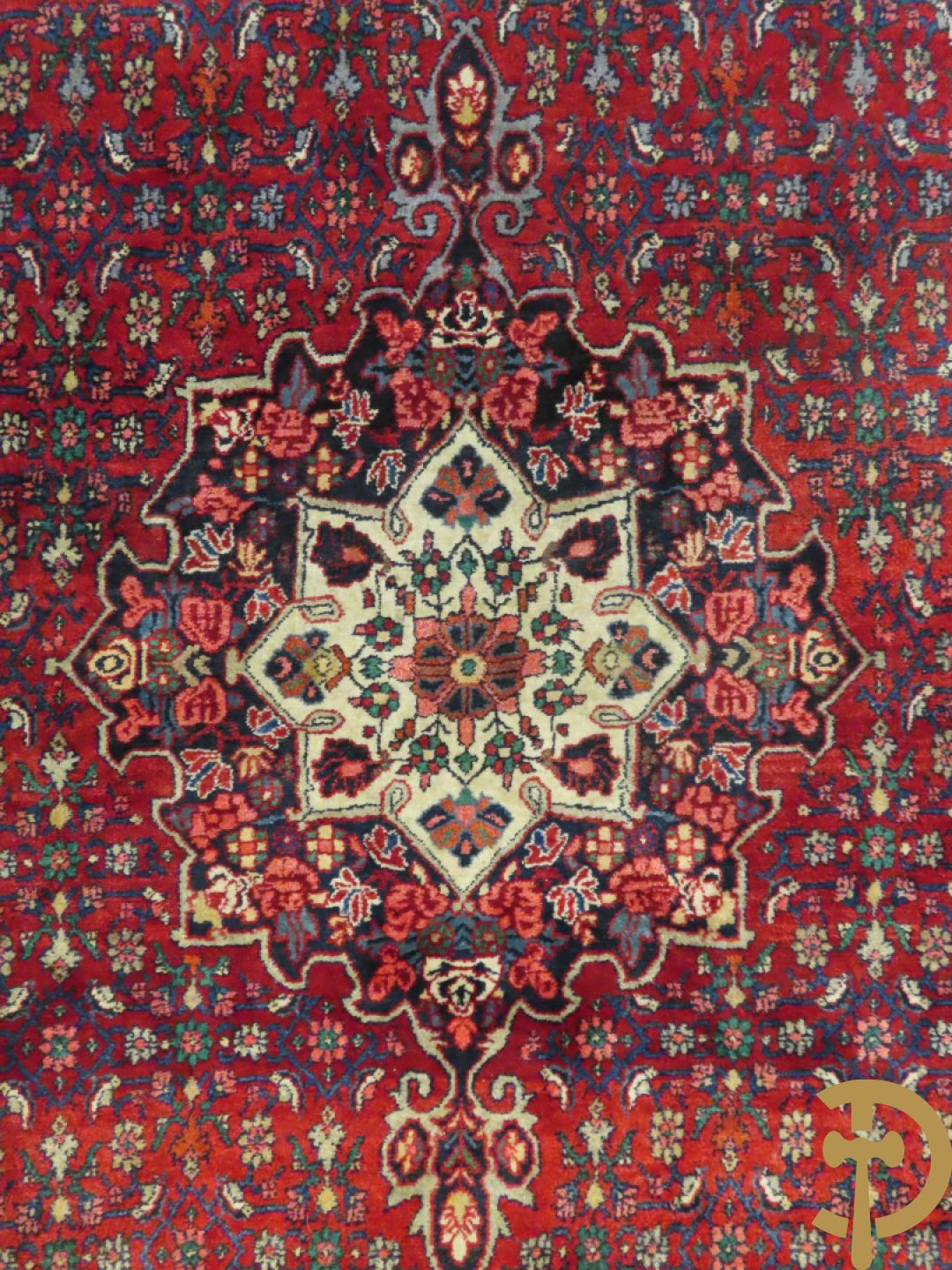 Oosters handgeknoopt tapijt