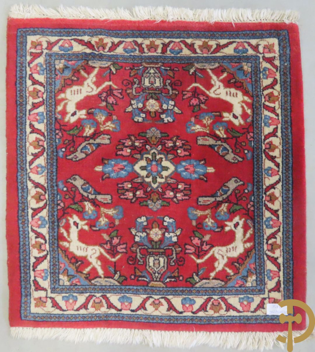 Vijf oosterse handgeknoopte tapijten