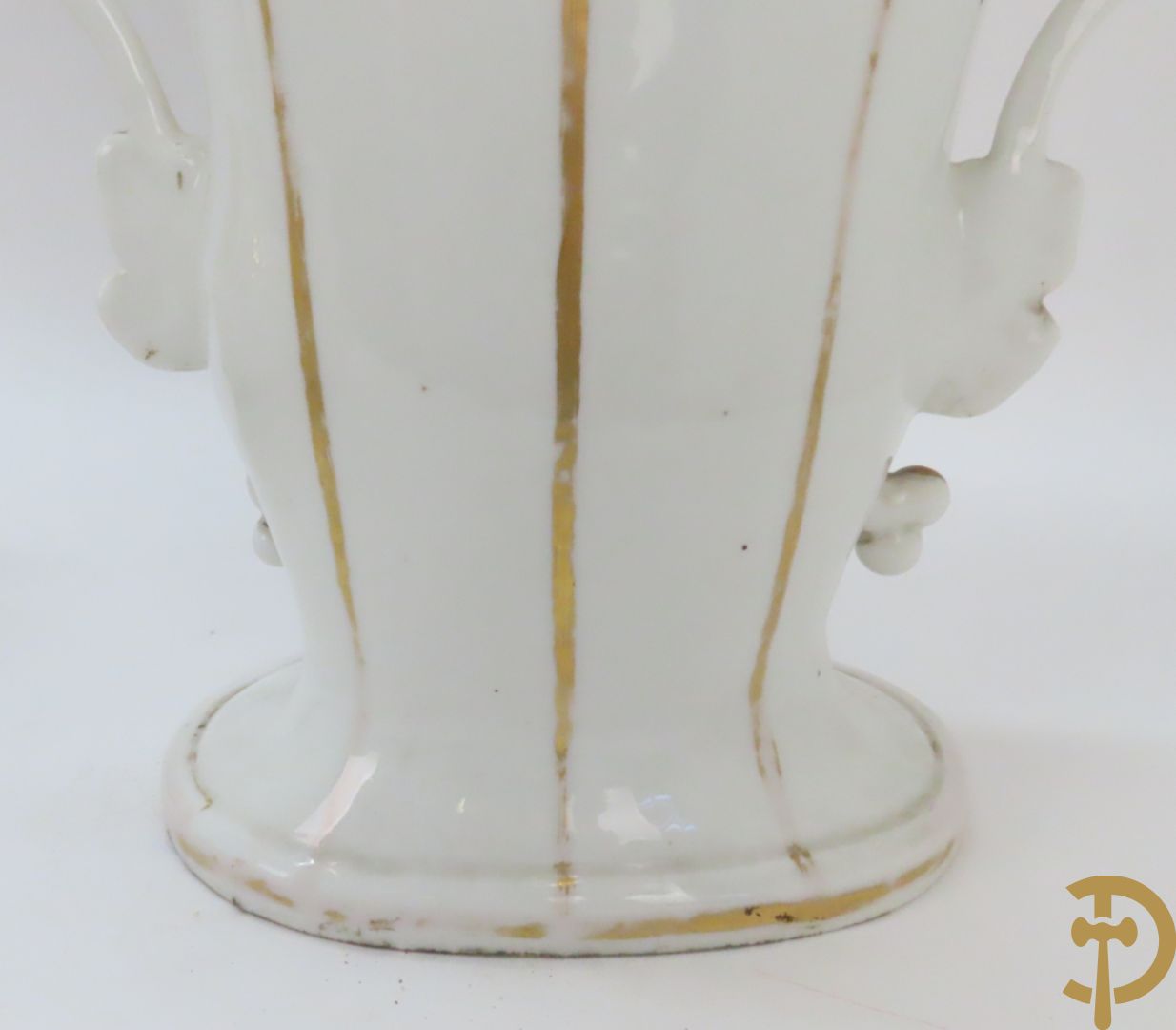 Paar porseleinen Vieux Paris vazen met decor van lieftallige dames