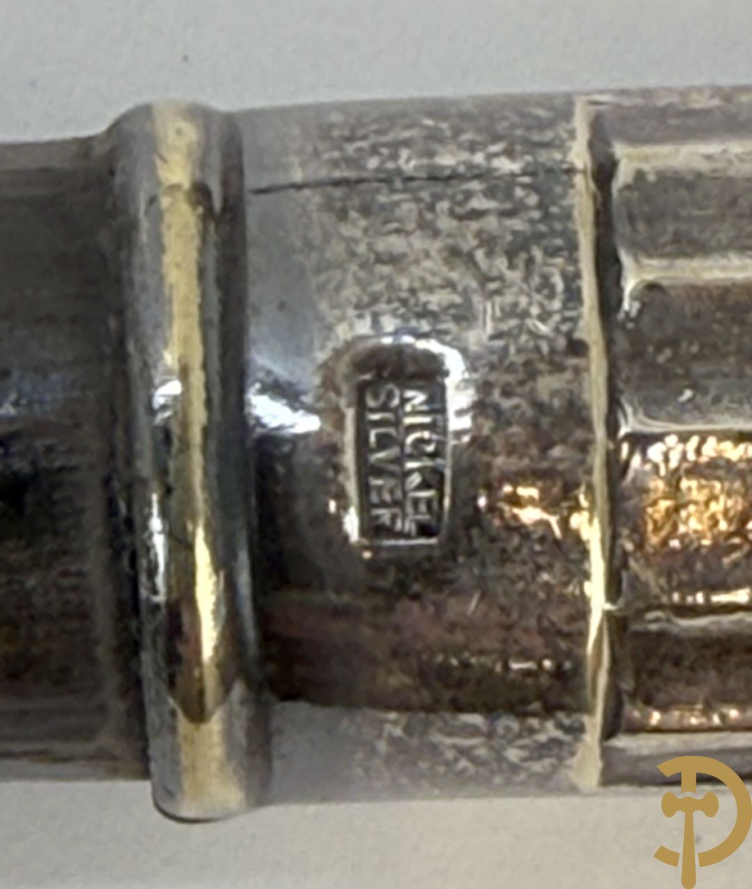 Drie wandelstokken met verzilverd handvat