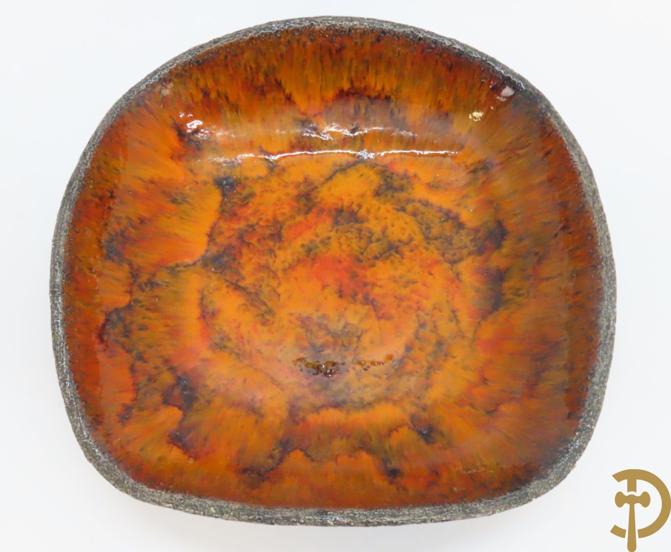 Vier keramieken vintage schalen