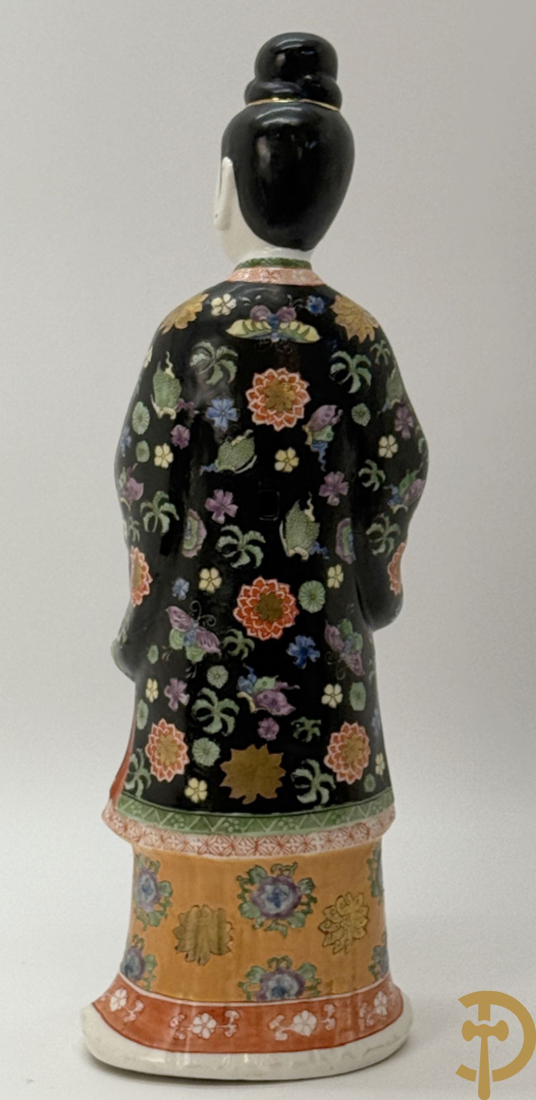 Porseleinen handbeschilderde geisha