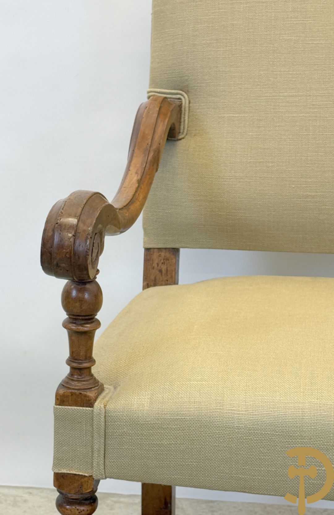 Paar notelaren Louis XVIII armzetels