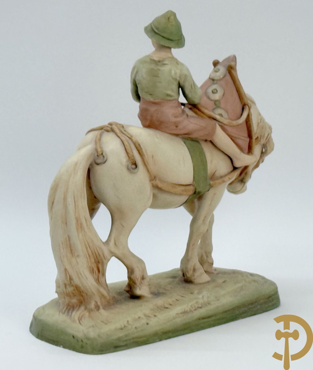 Royal Dux van jongeman op boerepaard, nummer 1693