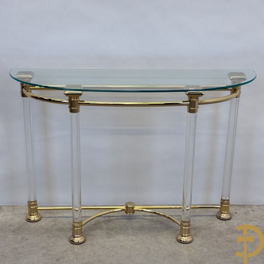 Moderne console met koperen frame op 4 helder plexi poten