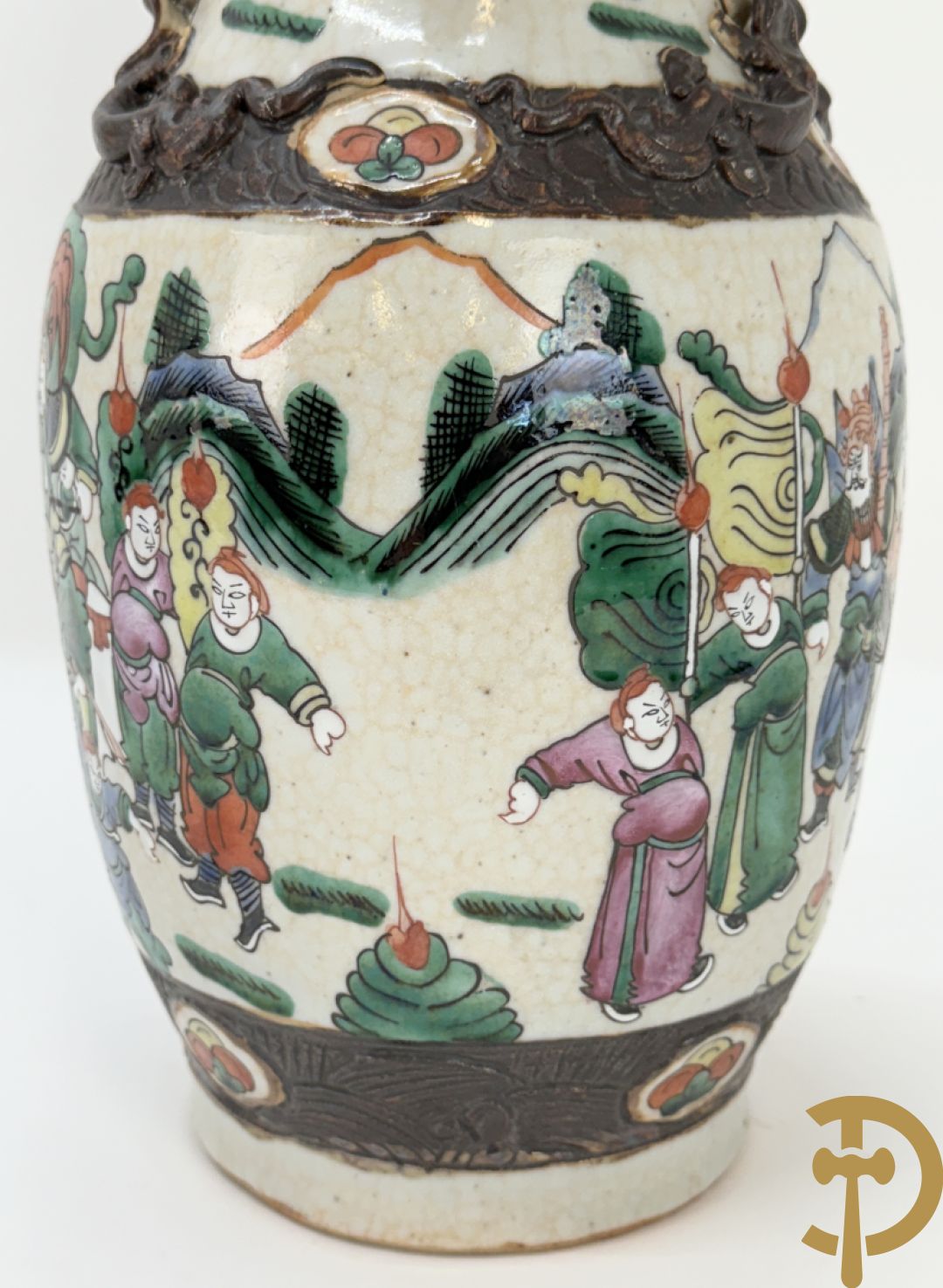 Paar Nankin vazen met krijgerdecor