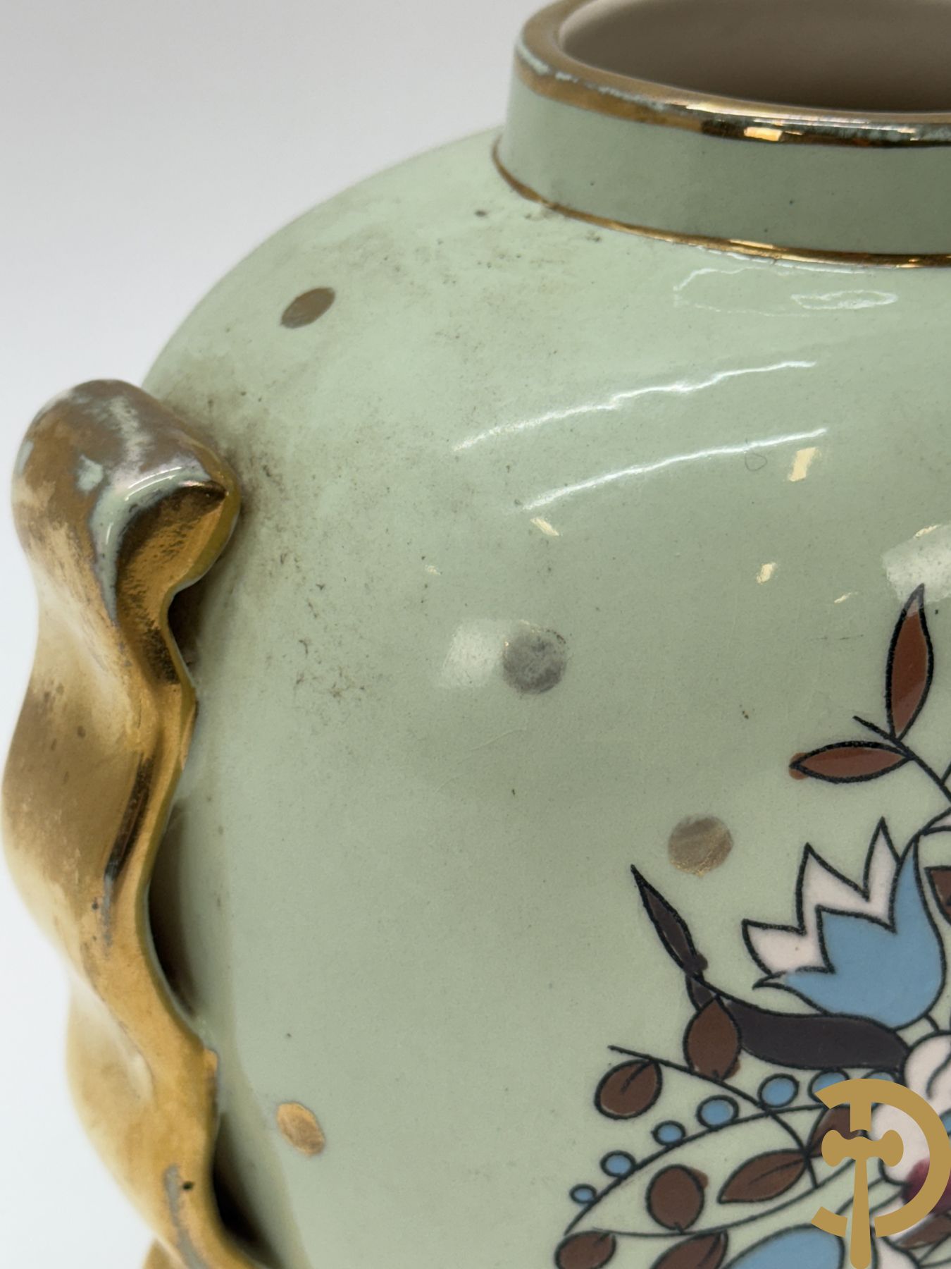 Boch La Louvière vaas met gestyleerd bloemenmotief en Art deco decor D1781 + Kleine Boch vaas met bloemendecor, decor 5525