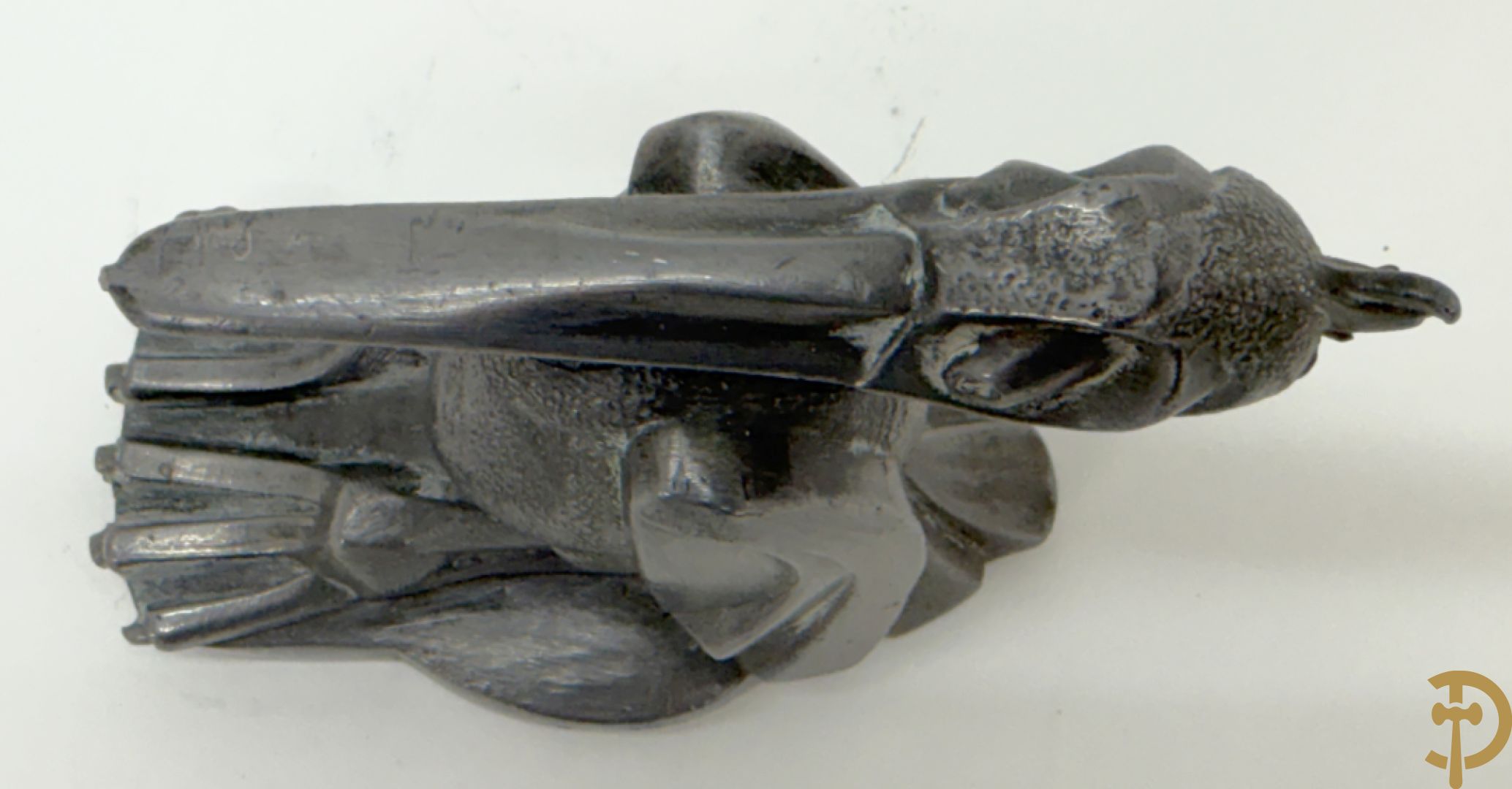 Mascotte voor een auto : ARTUS get. (pseudoniem Max Le Verrier) 