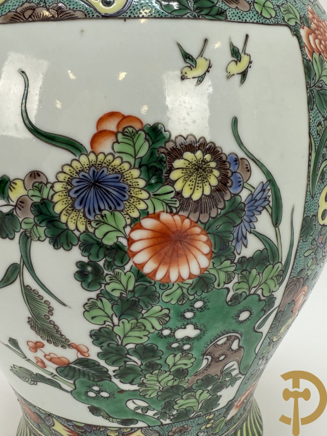 Chinese porseleinen dekselvaas met bloemen- en vogeldecor