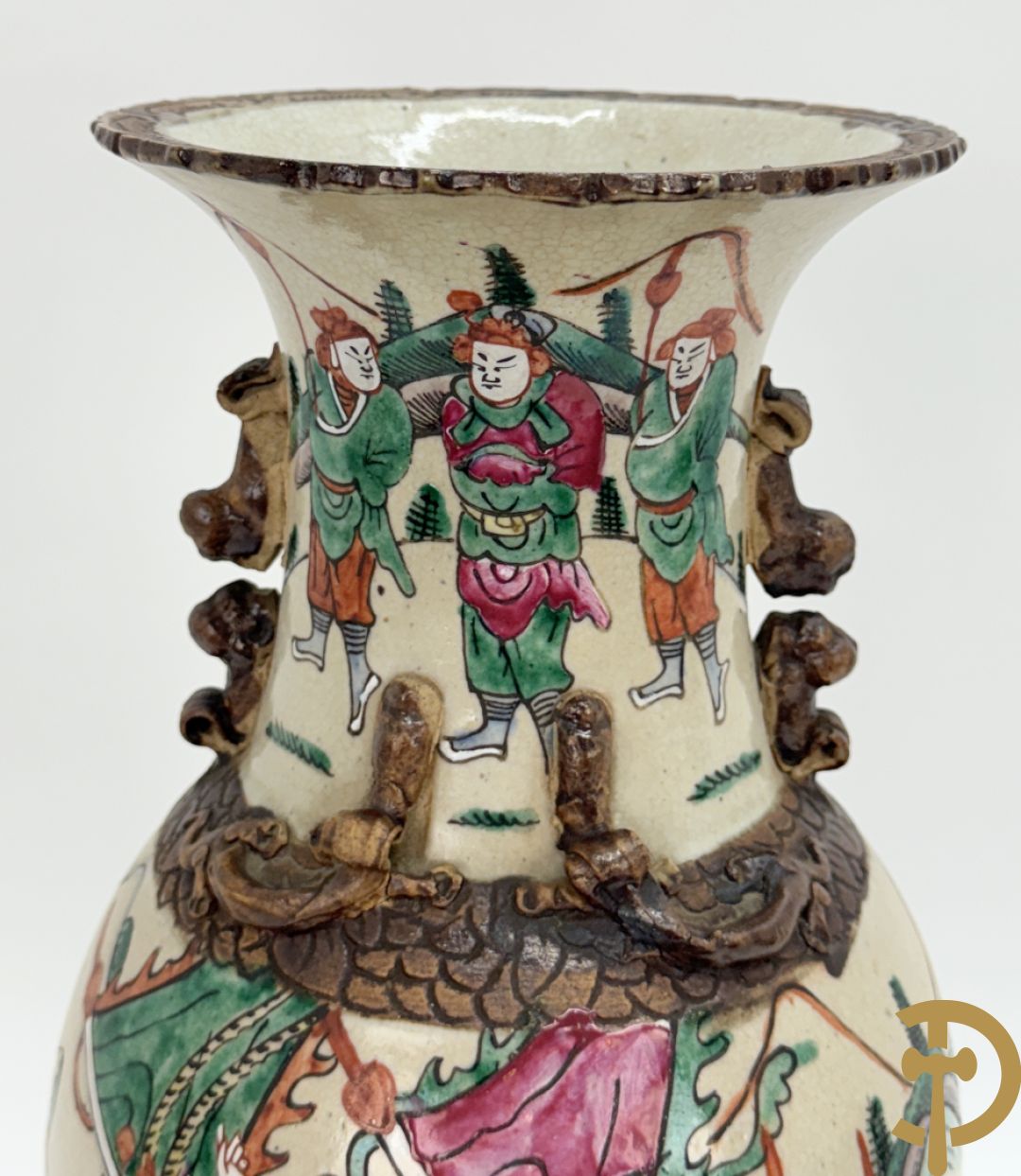 Paar Chinese Nankin vazen met krijgerdecor