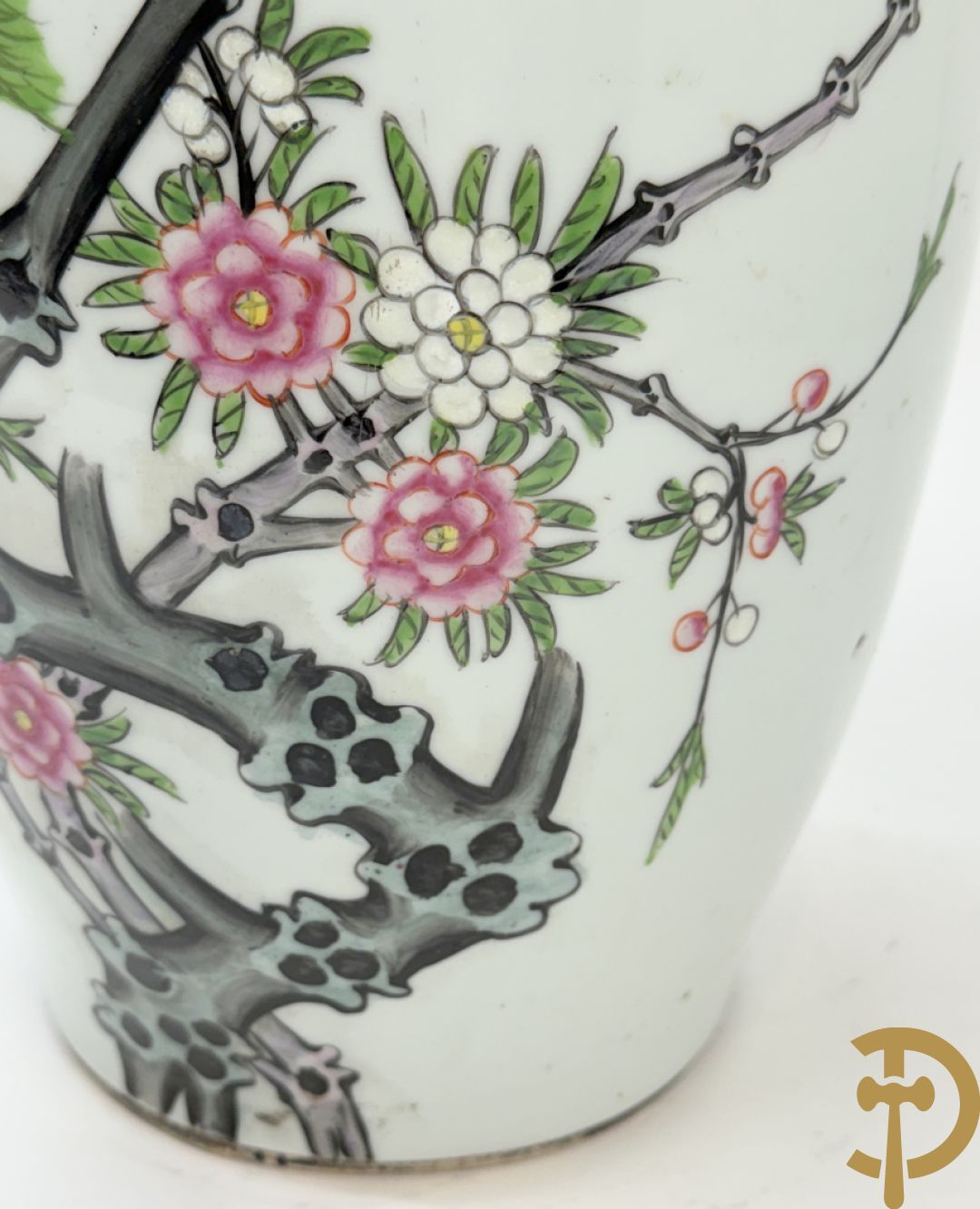 Chinese porseleinen vaas met decor van bloemen en vogels