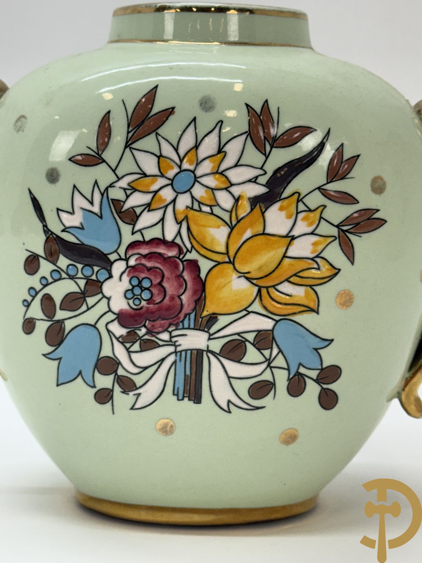 Boch La Louvière vaas met gestyleerd bloemenmotief en Art deco decor D1781 + Kleine Boch vaas met bloemendecor, decor 5525