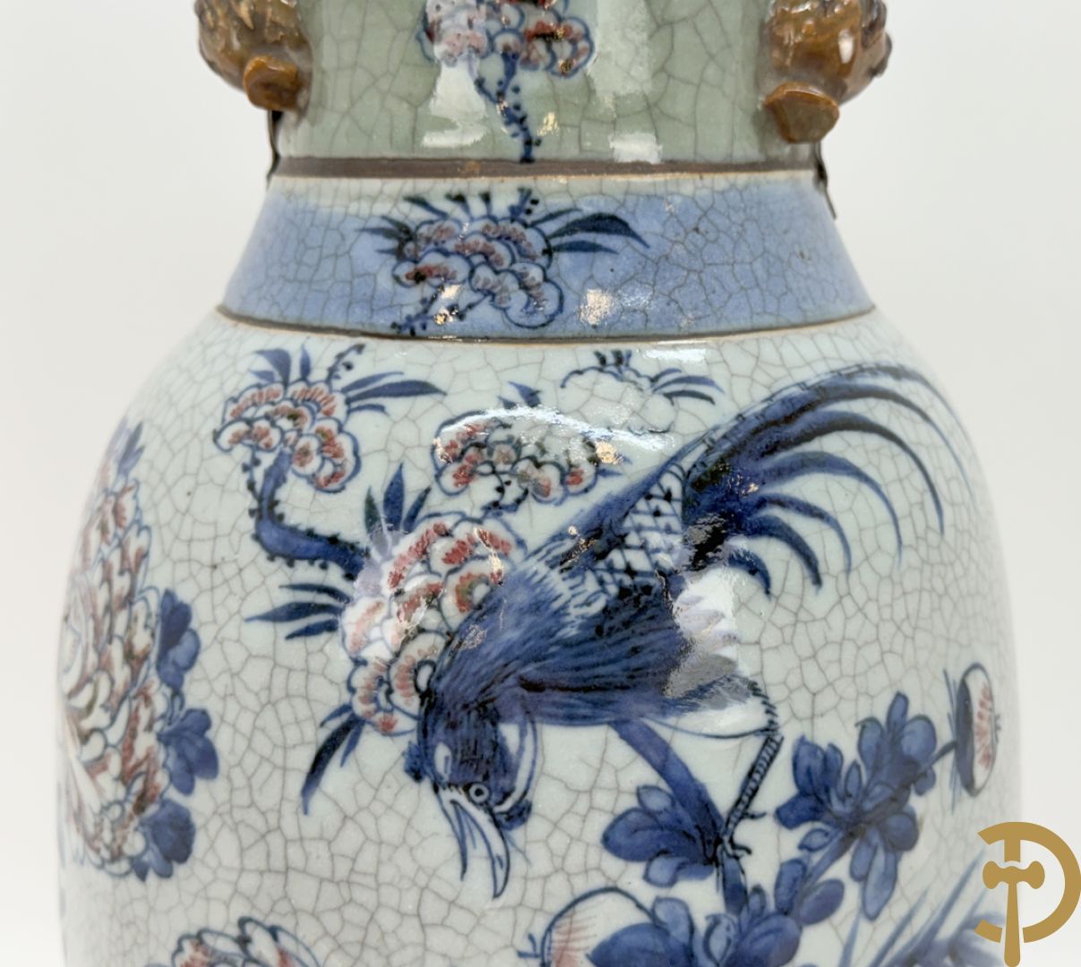 Chinese porseleinen blauw/witte Nankin vaas met bloemen- en vogeldecor en bezet met vruchten