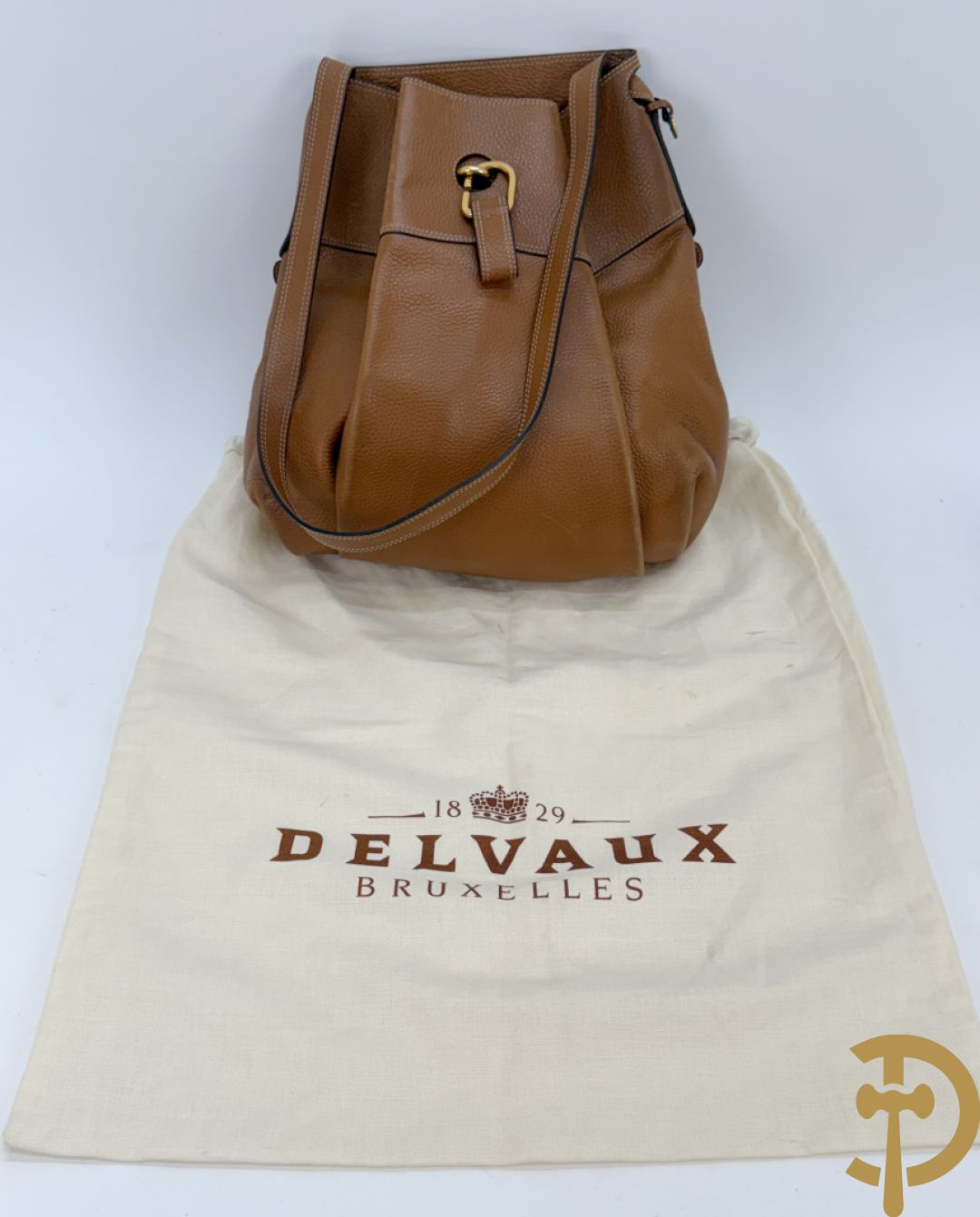 Cognac lederen schoudertas Faust Delvaux met bijhorende stoffen zak