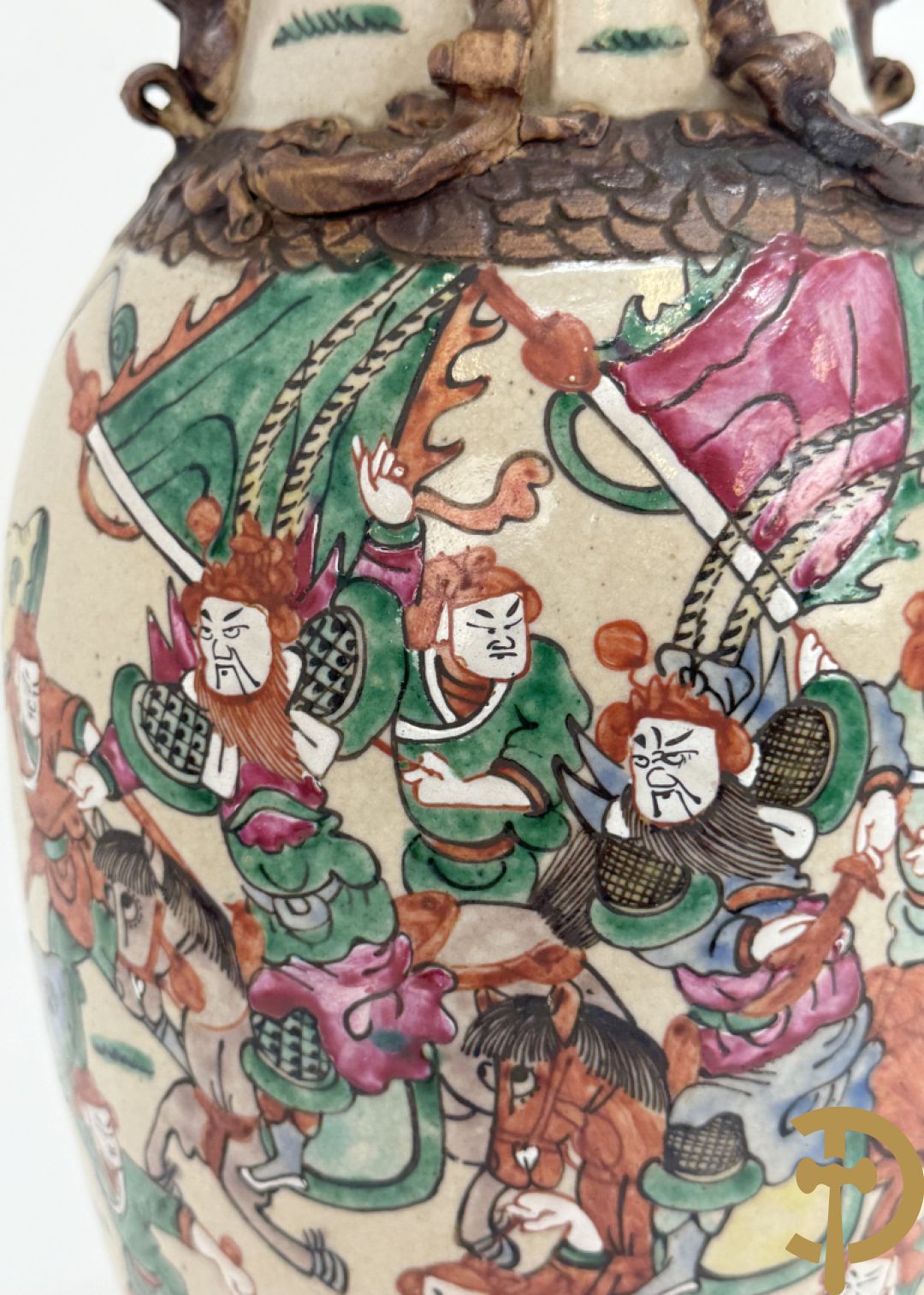 Paar Chinese Nankin vazen met krijgerdecor