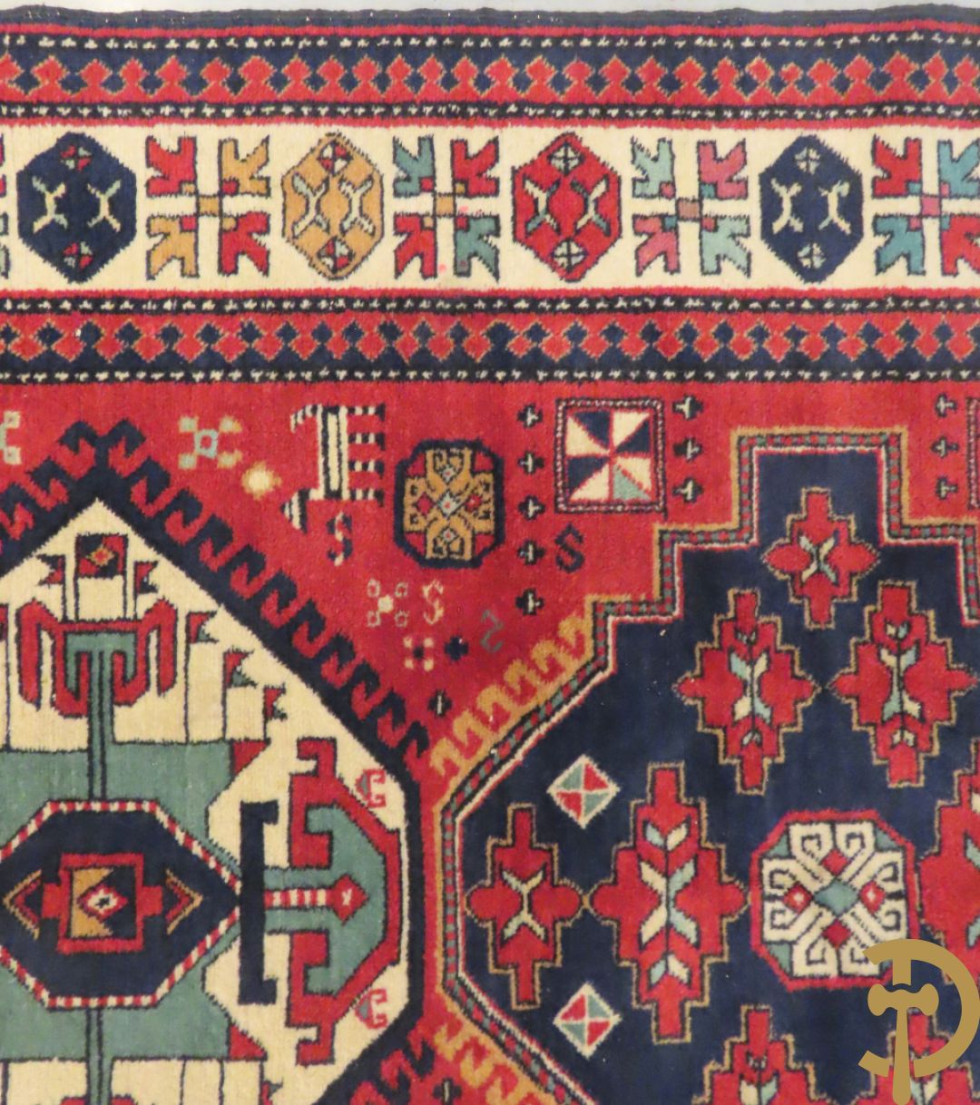 Twee oosterse handgeknoopte tapijten Hamadan en Kaukasus