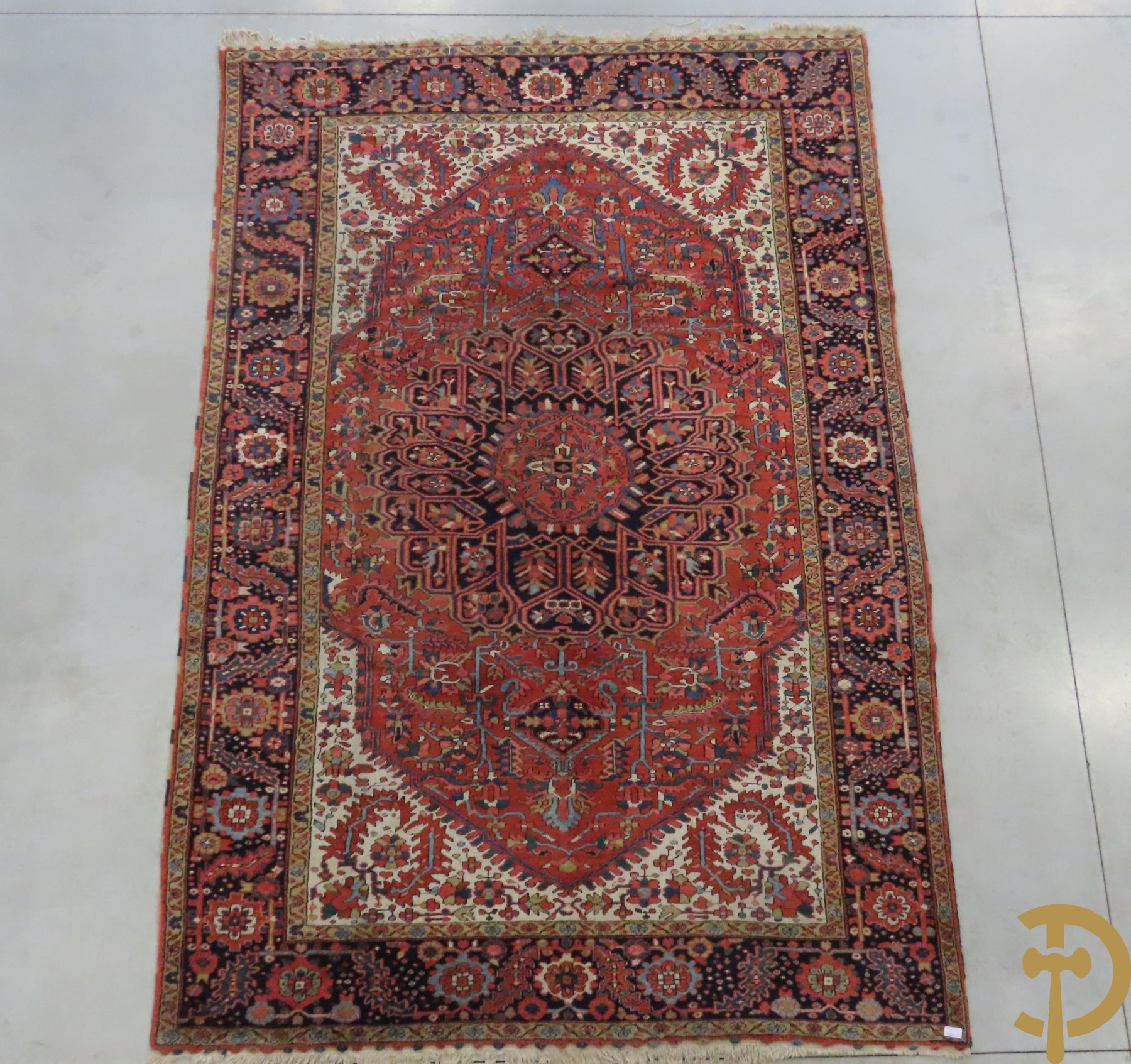 Oosters handgeknoopt tapijt Heriz met geometrisch decor
