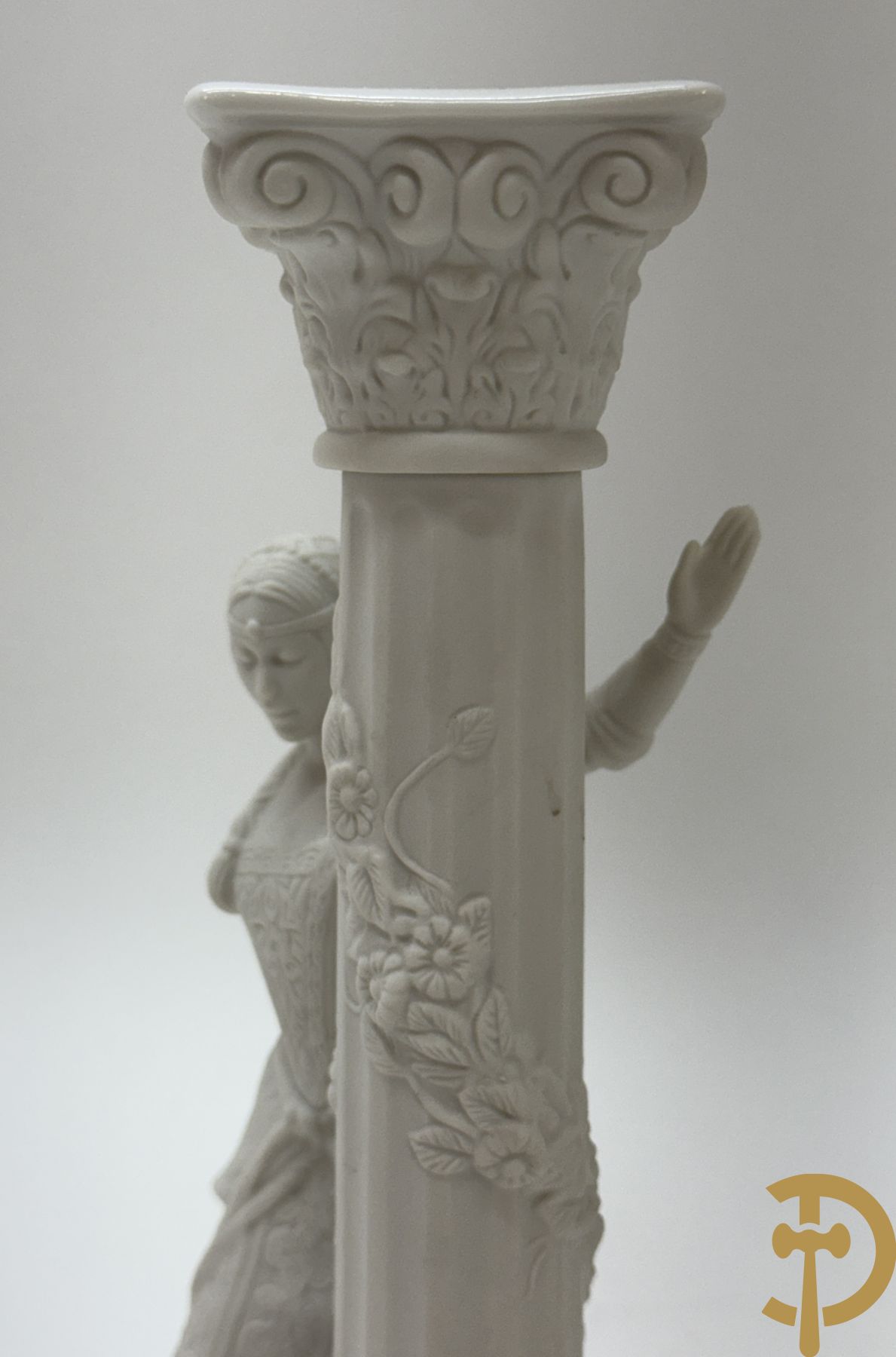 Paar porseleinen kandelaars van Franklin Mint 1986 uit de Romeo & Julia collection