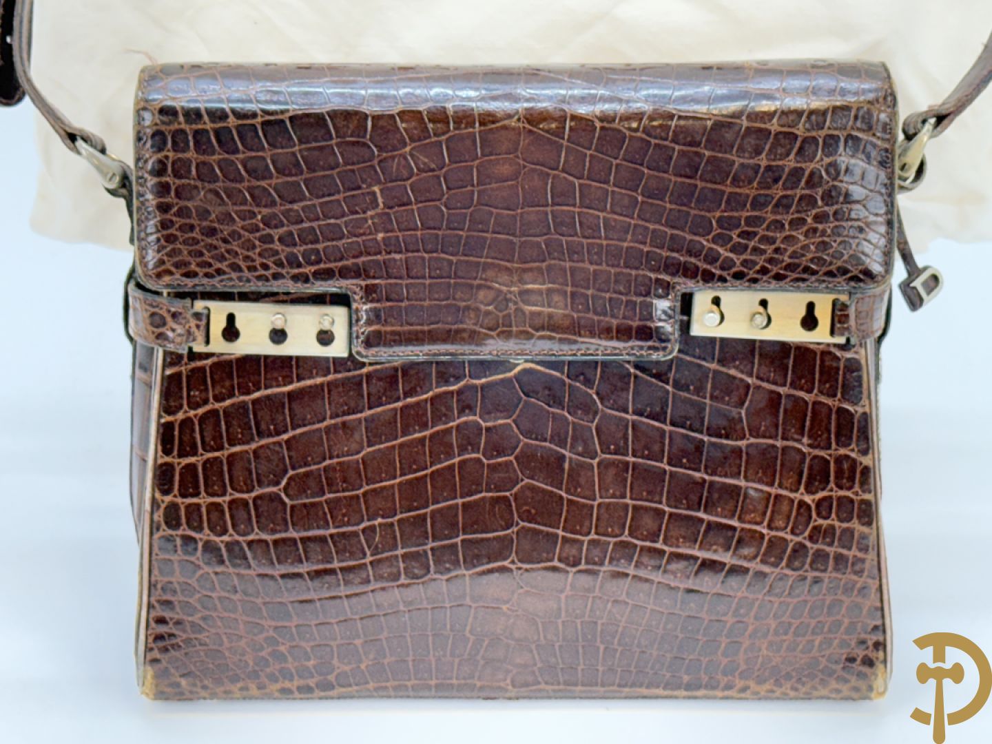 Vintage Delvaux handtas in kroko in bijhorende zak
