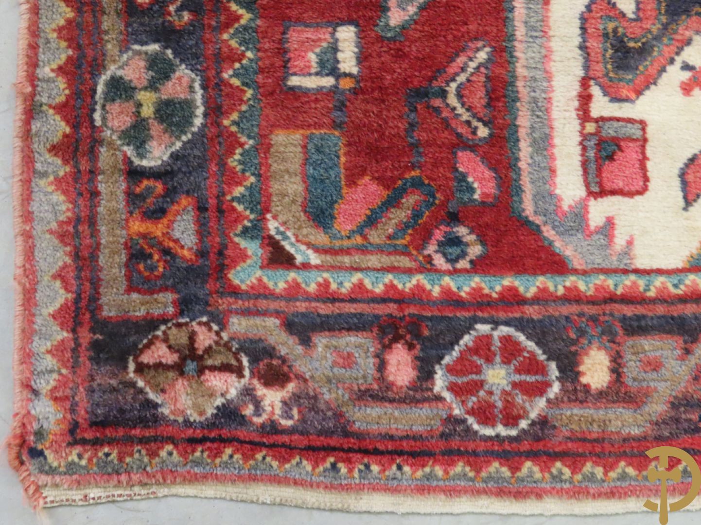 Drie oosterse handgeknoopte tapijten Kaukasus