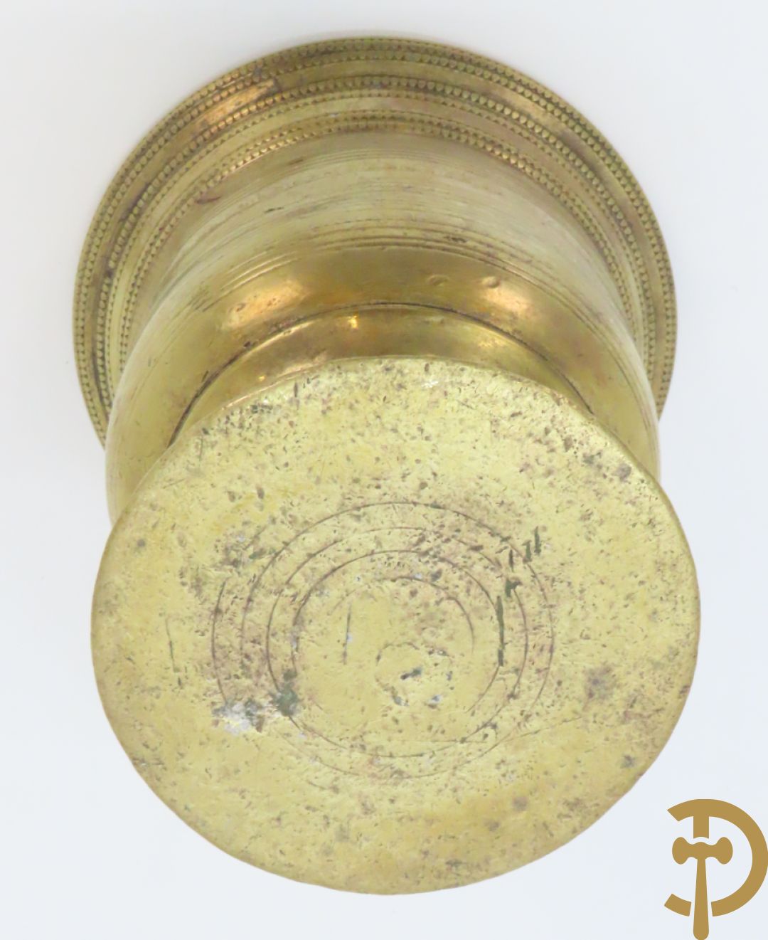 Langerwehe steengoed kruik + twee steengoed veldkruiken +Keulse dekselkan + bronzen mortier met stamper