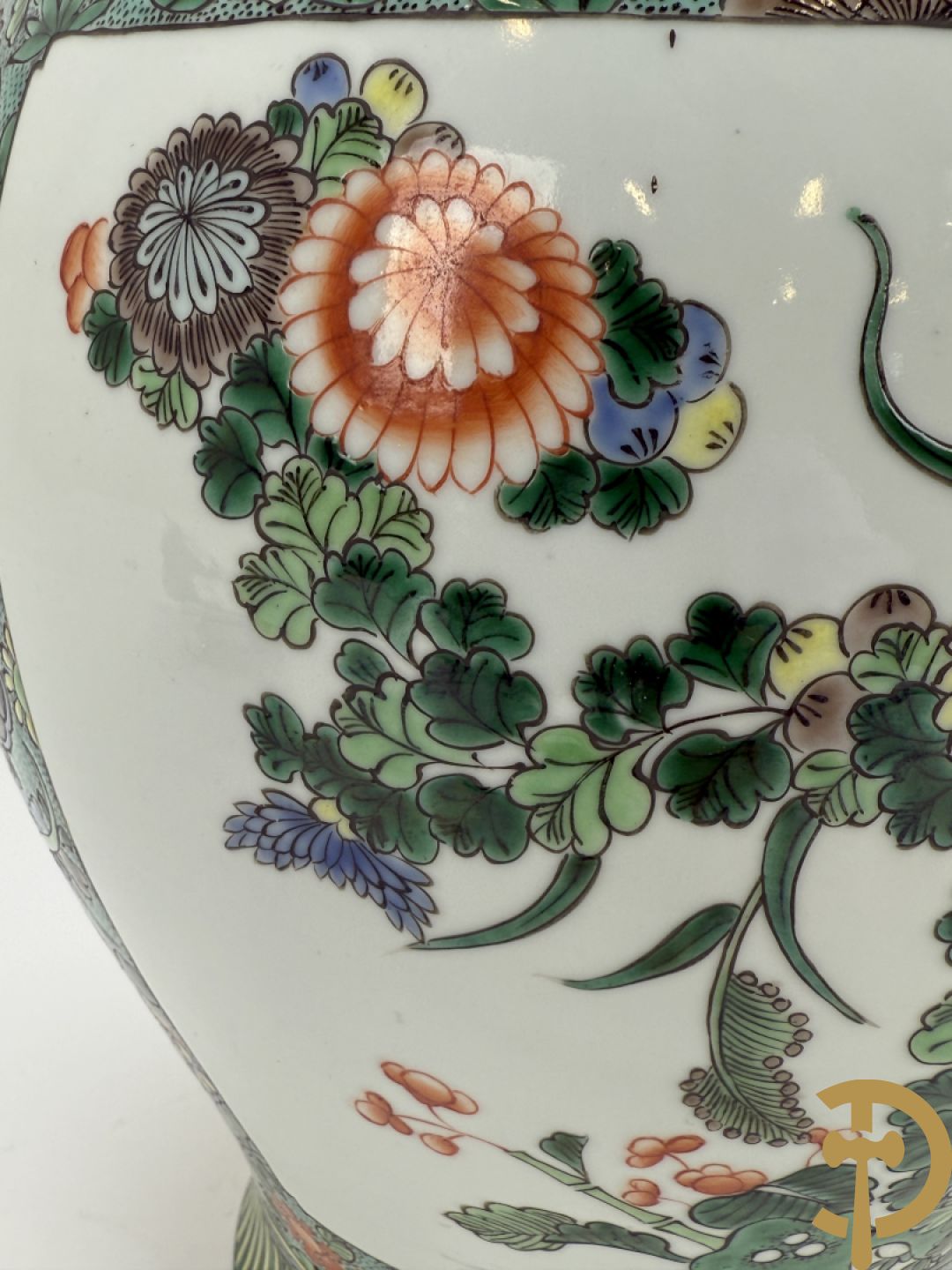 Chinese porseleinen dekselvaas met bloemen- en vogeldecor