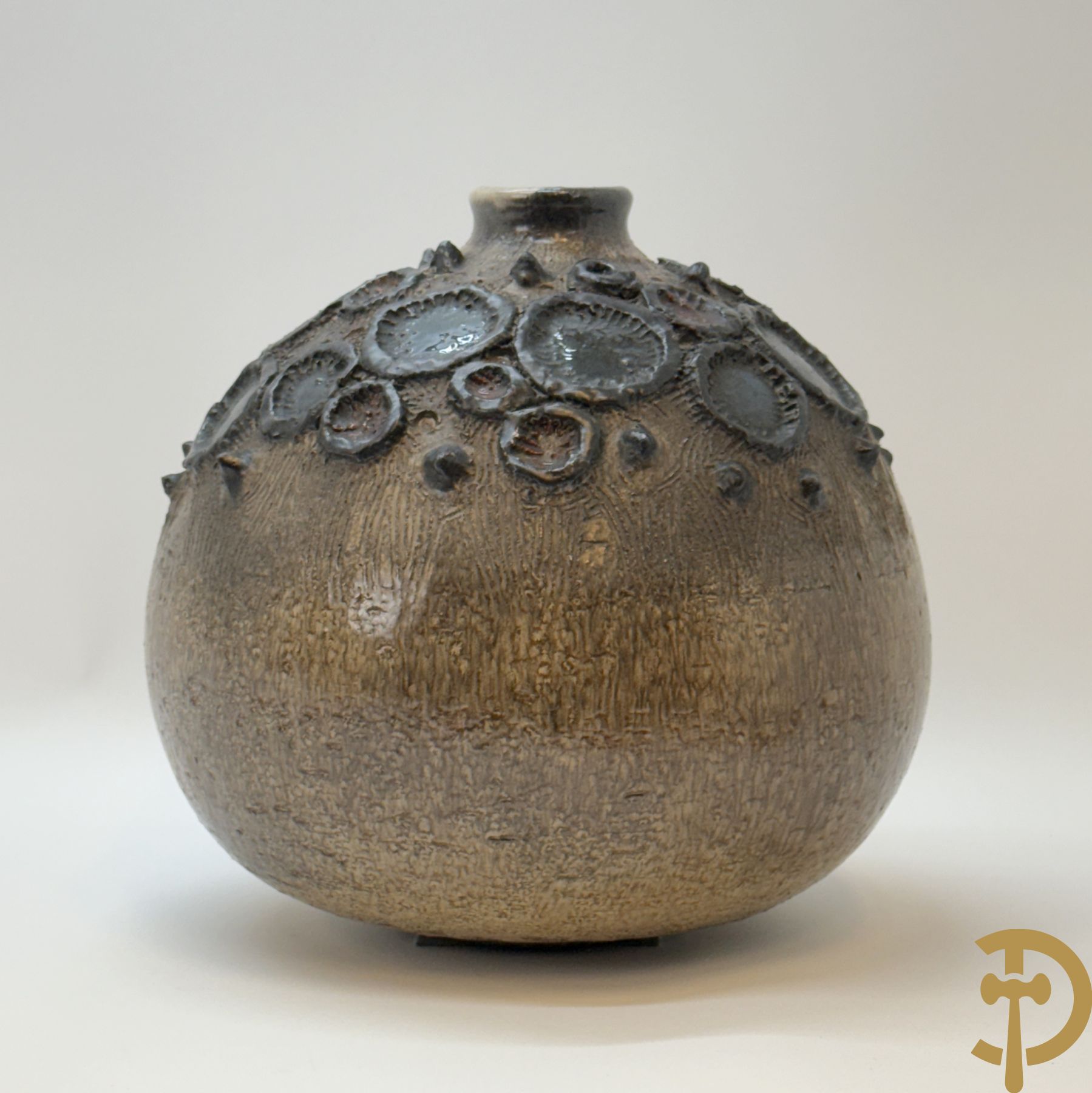 Grote vintage ronde keramieken vaas met geometrische motieven en glazuur, Perignem