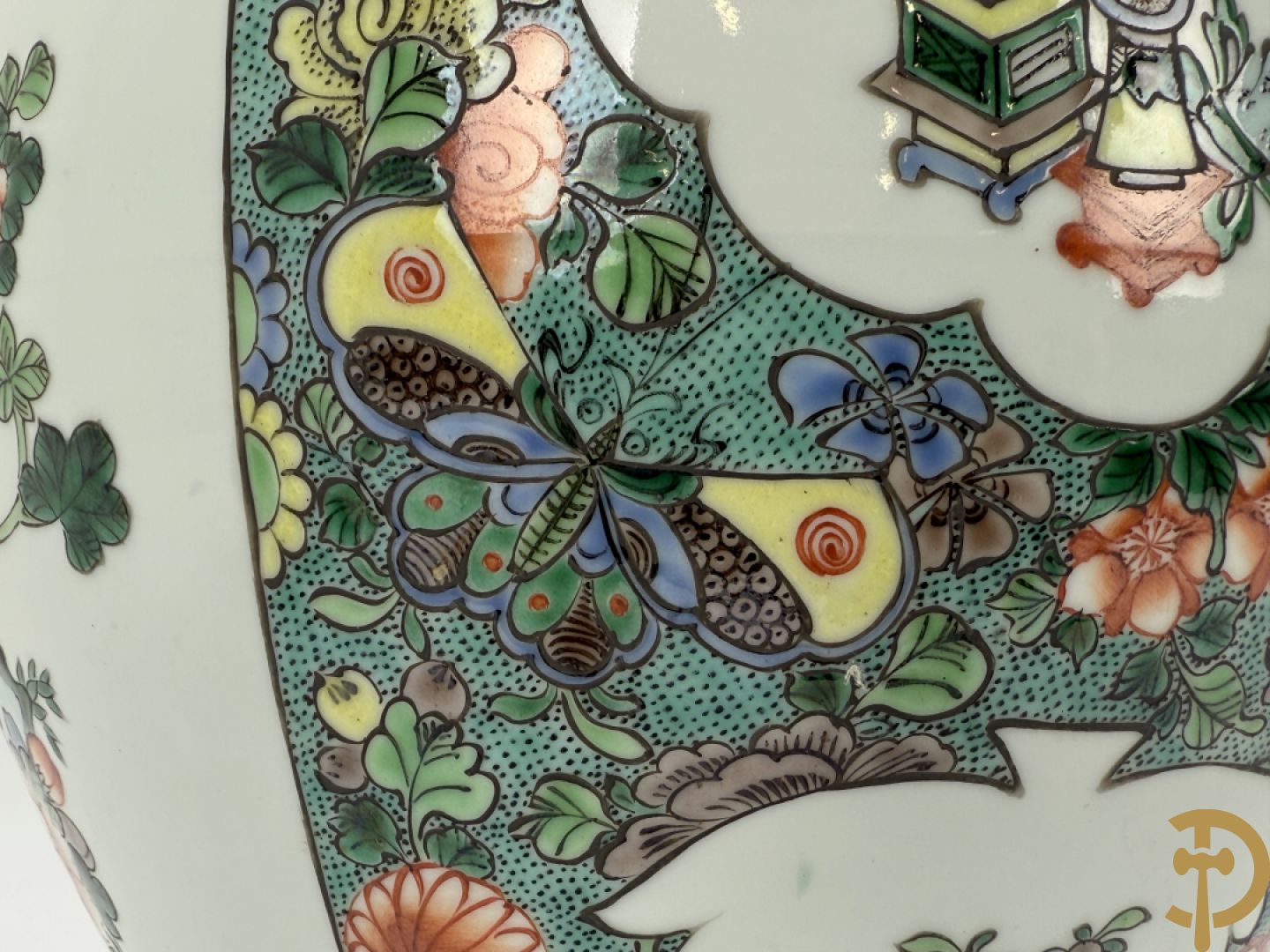 Chinese porseleinen dekselvaas met bloemen- en vogeldecor