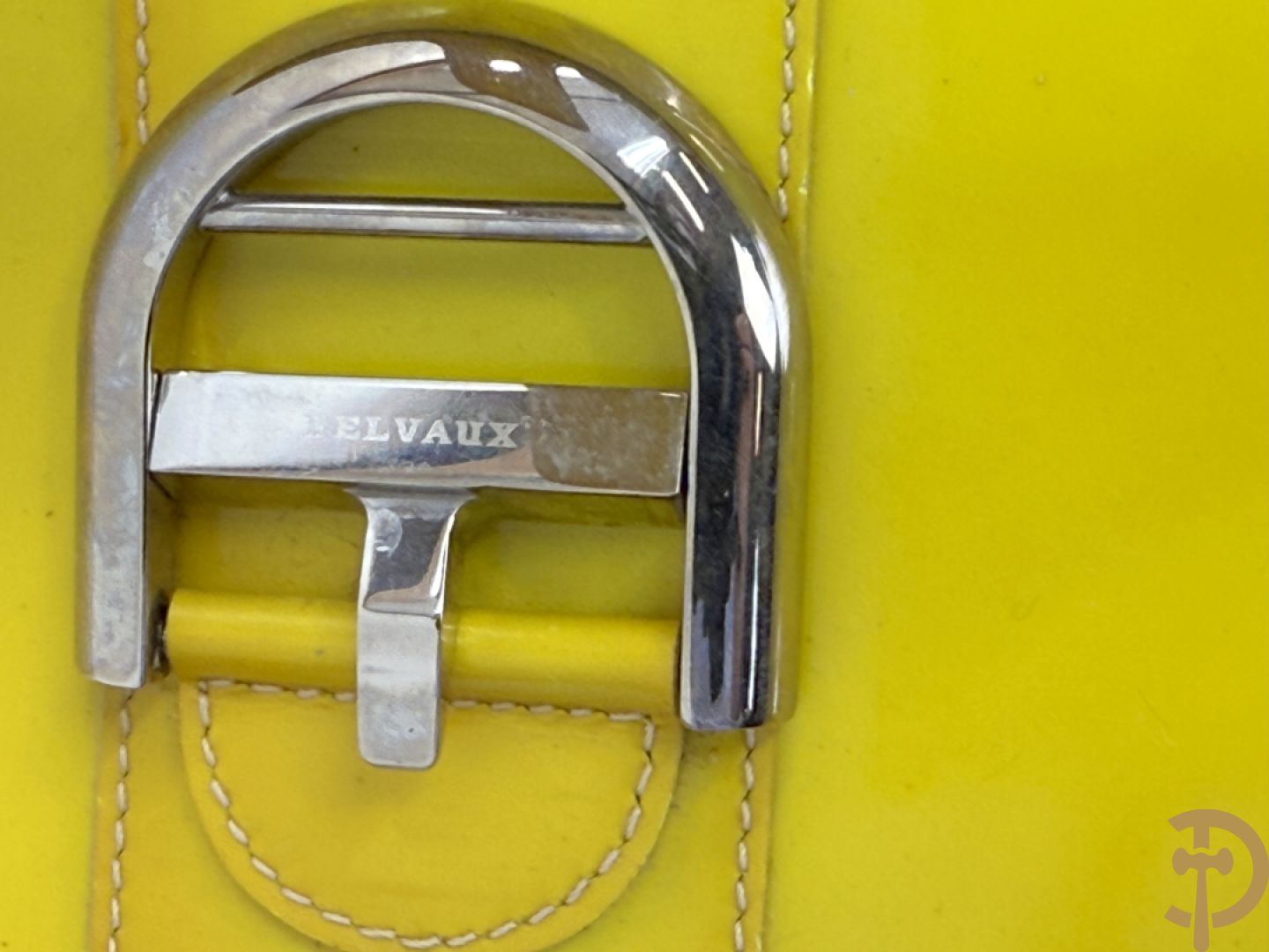 Unieke handtas Delvaux in fluo geel, model Brillant, gelimiteerde en genummerde serie 8/10, mode 2001 Landed - ontwerp van Walter Van Beirendonck uit 2001