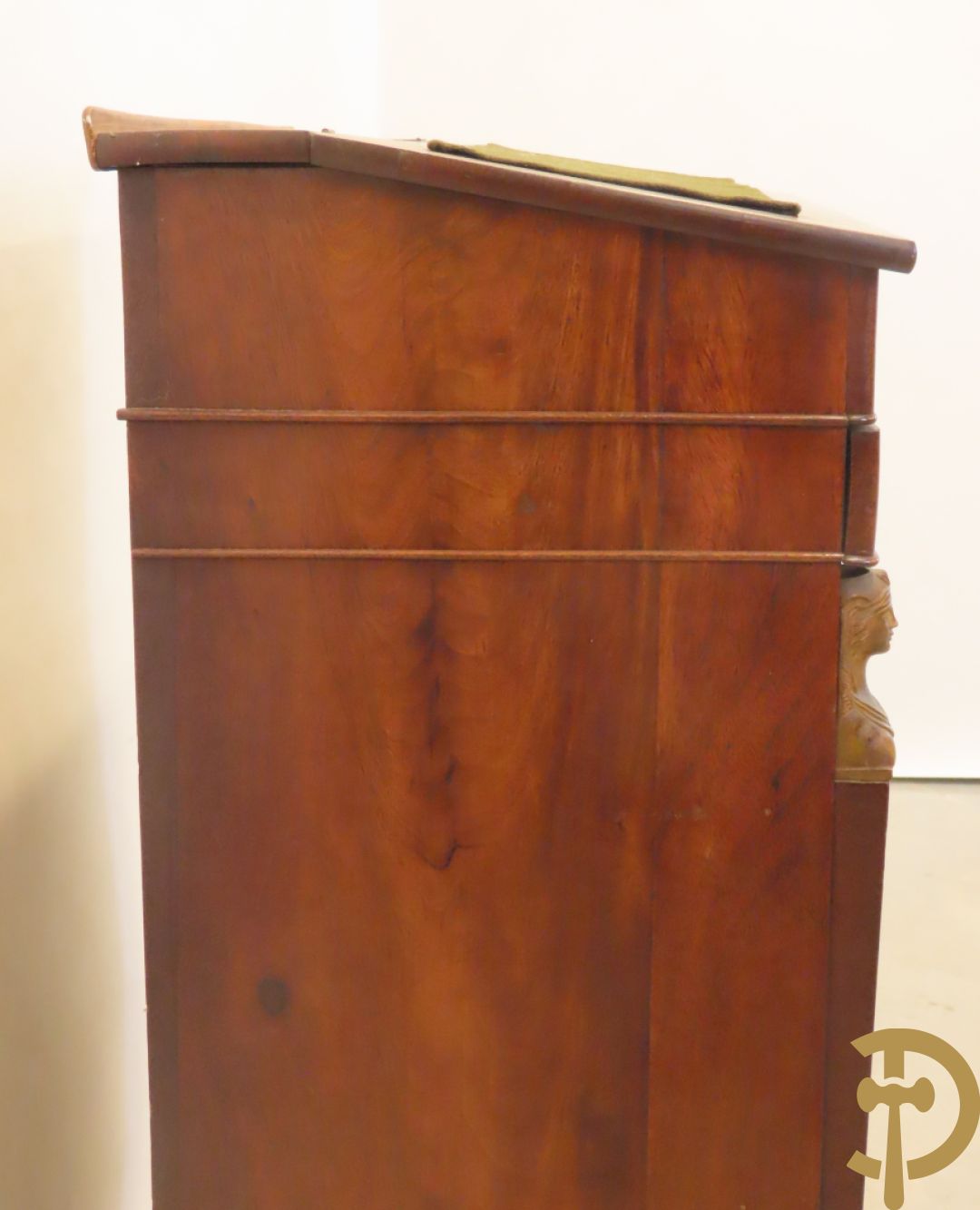 Mahoniehouten zesladenkast met schrijfblad bovenaan, Empire