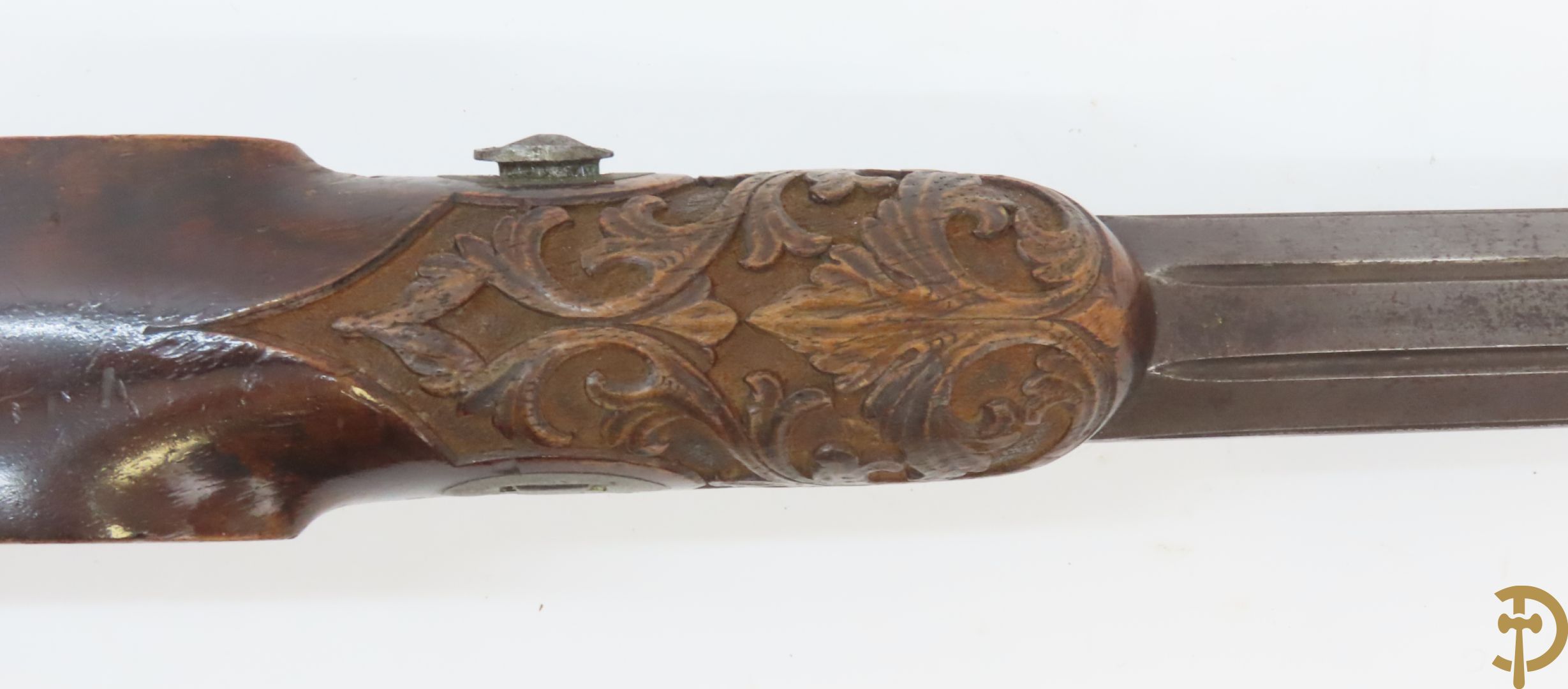 Antieke duelleerkoffer met paar percussie duelleerpistolen met notelaren handvat - (Antiek sierwapen daterend voor 1893 - kopers gebonden aan de Belgische wetgeving)