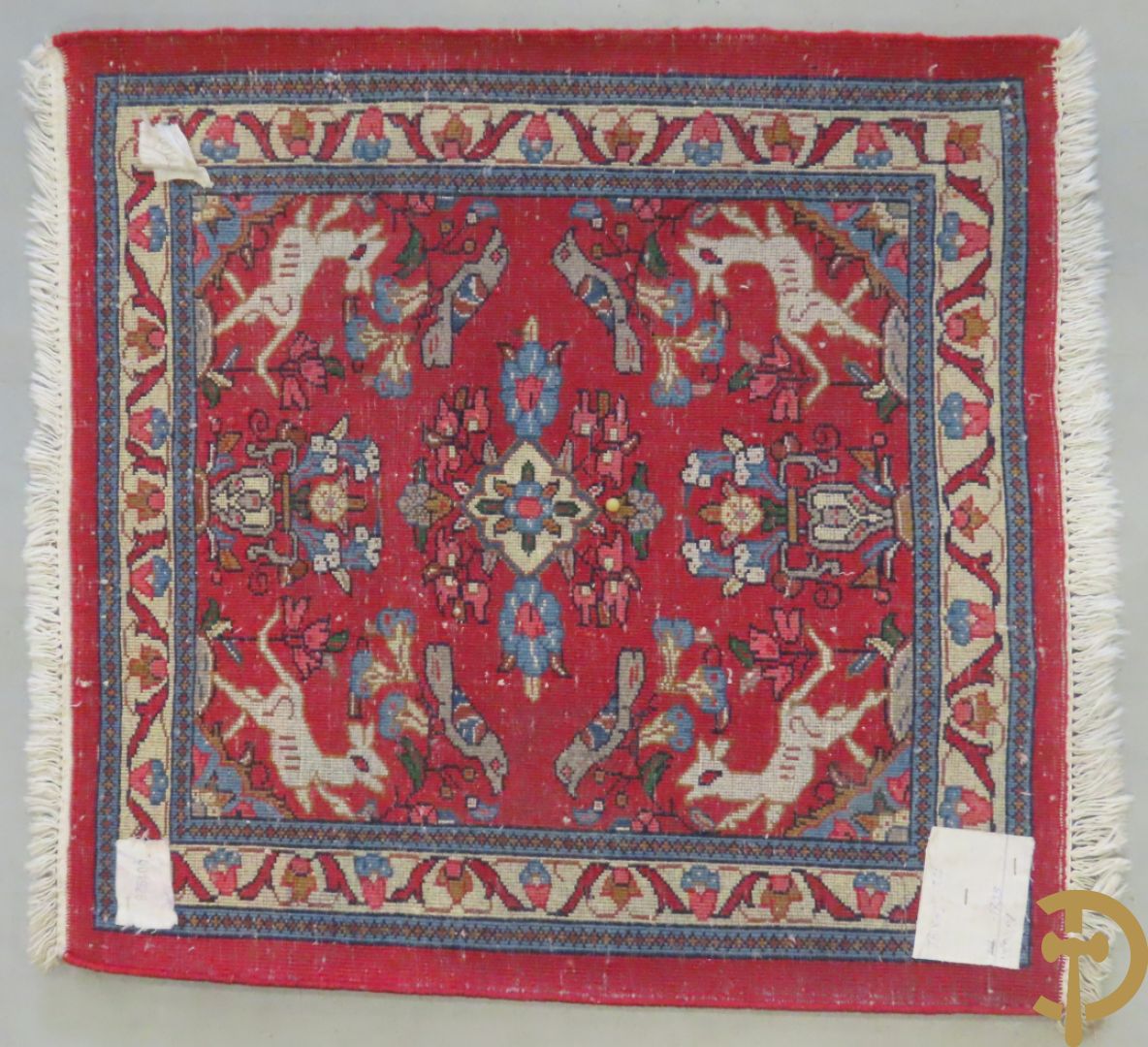 Vijf oosterse handgeknoopte tapijten