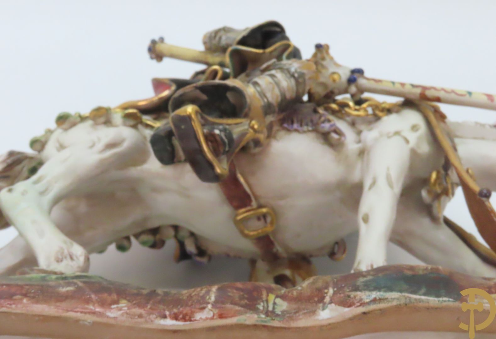 Beeld van Don Quichotte iop zijn paard n Italiaanse meerkleurige faience, Marioni P. gemerkt onderaan