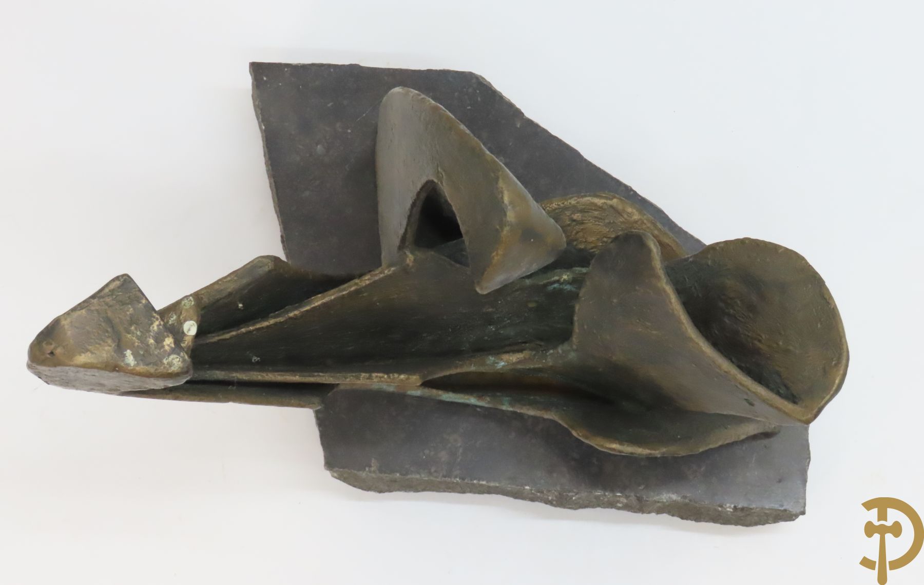 Lampens Mark (van) LM gemonogrammeerd 