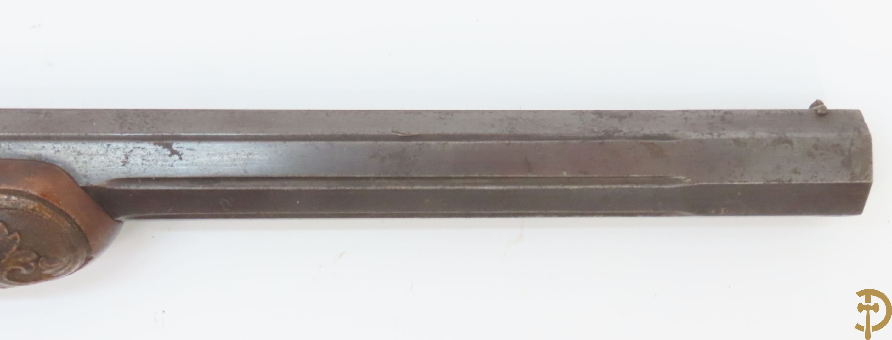 Antieke duelleerkoffer met paar percussie duelleerpistolen met notelaren handvat - (Antiek sierwapen daterend voor 1893 - kopers gebonden aan de Belgische wetgeving)