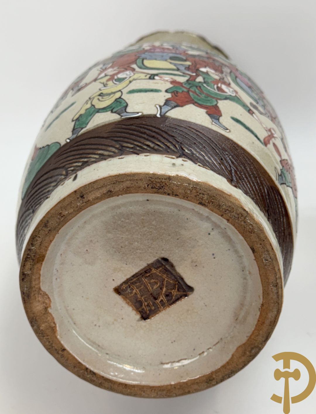 Paar Chinese Nankin vazen met krijgerdecor