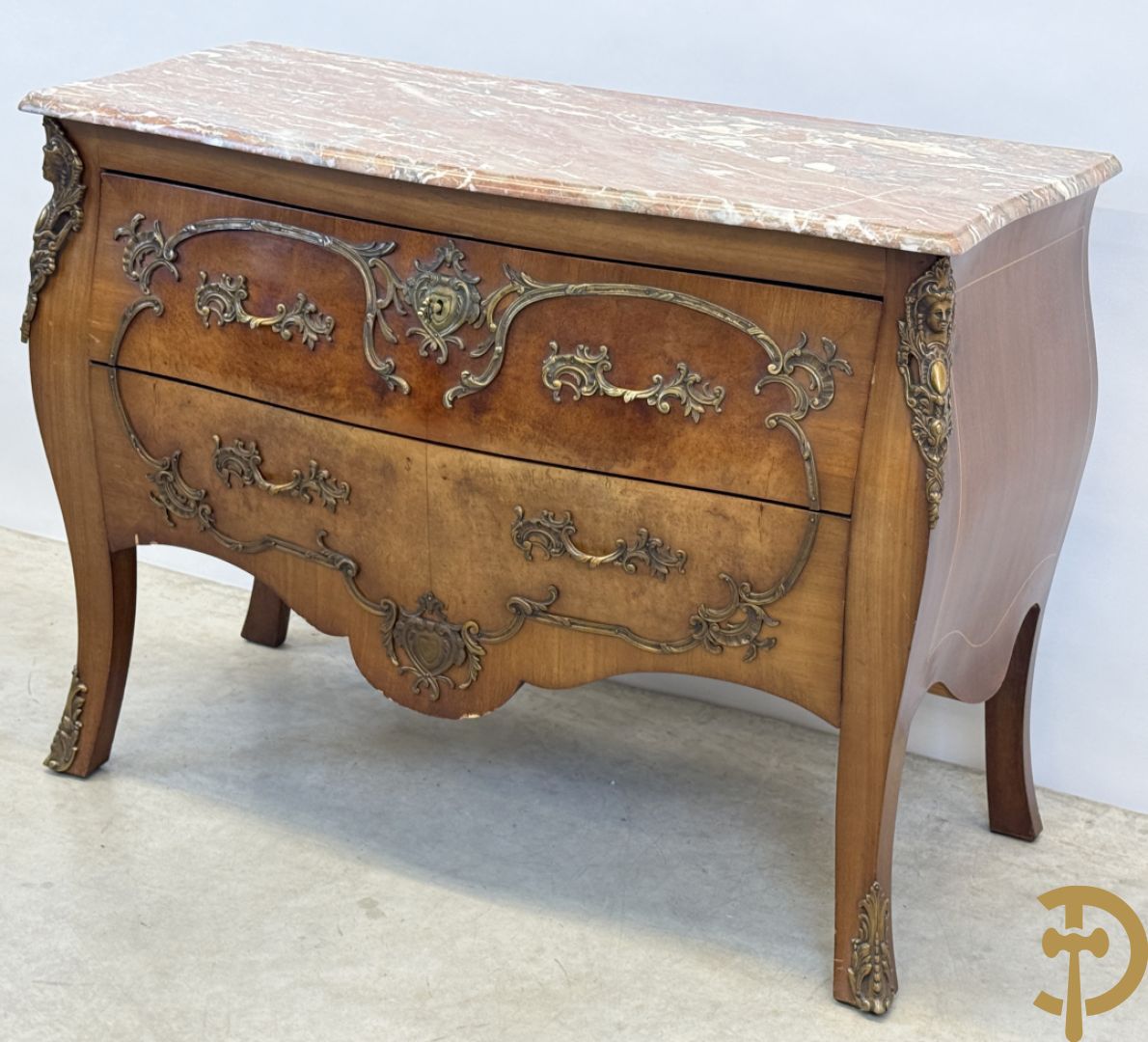 Notelaren Louis XV tweeladencommode met bronsbeslag en marmeren blad