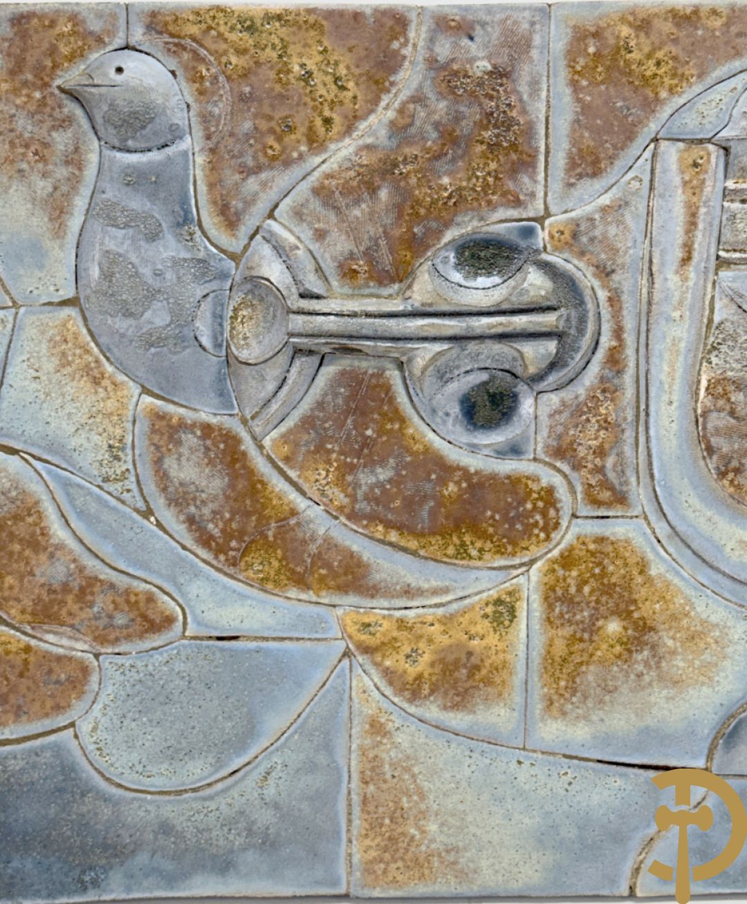 Ongetekend  vintage keramieken basrelief met vogeldecor