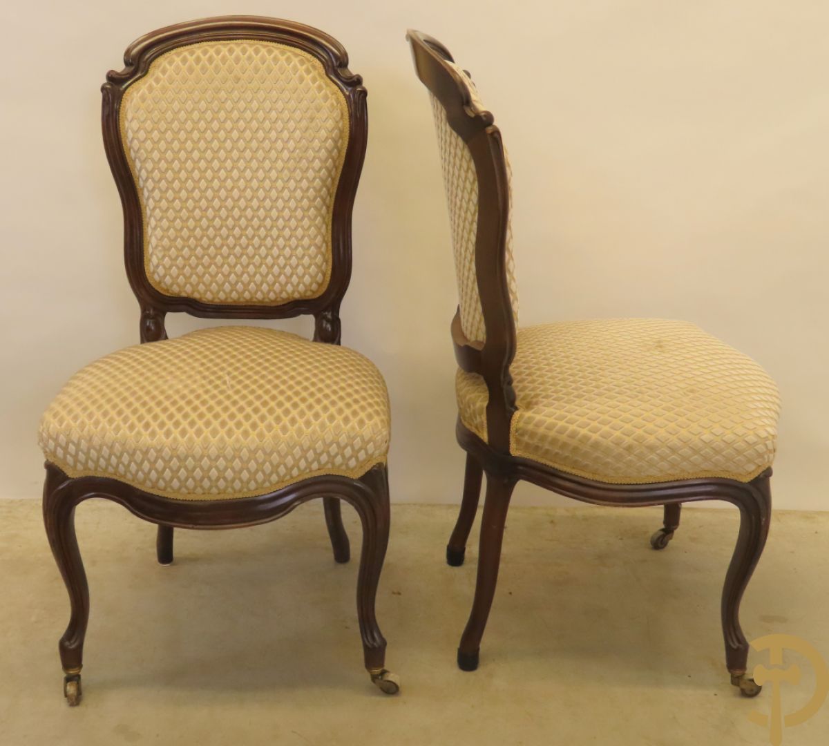 Louis Philippe salonensemble bestaande uit canapé, 2 armzetels en 2 stoelen