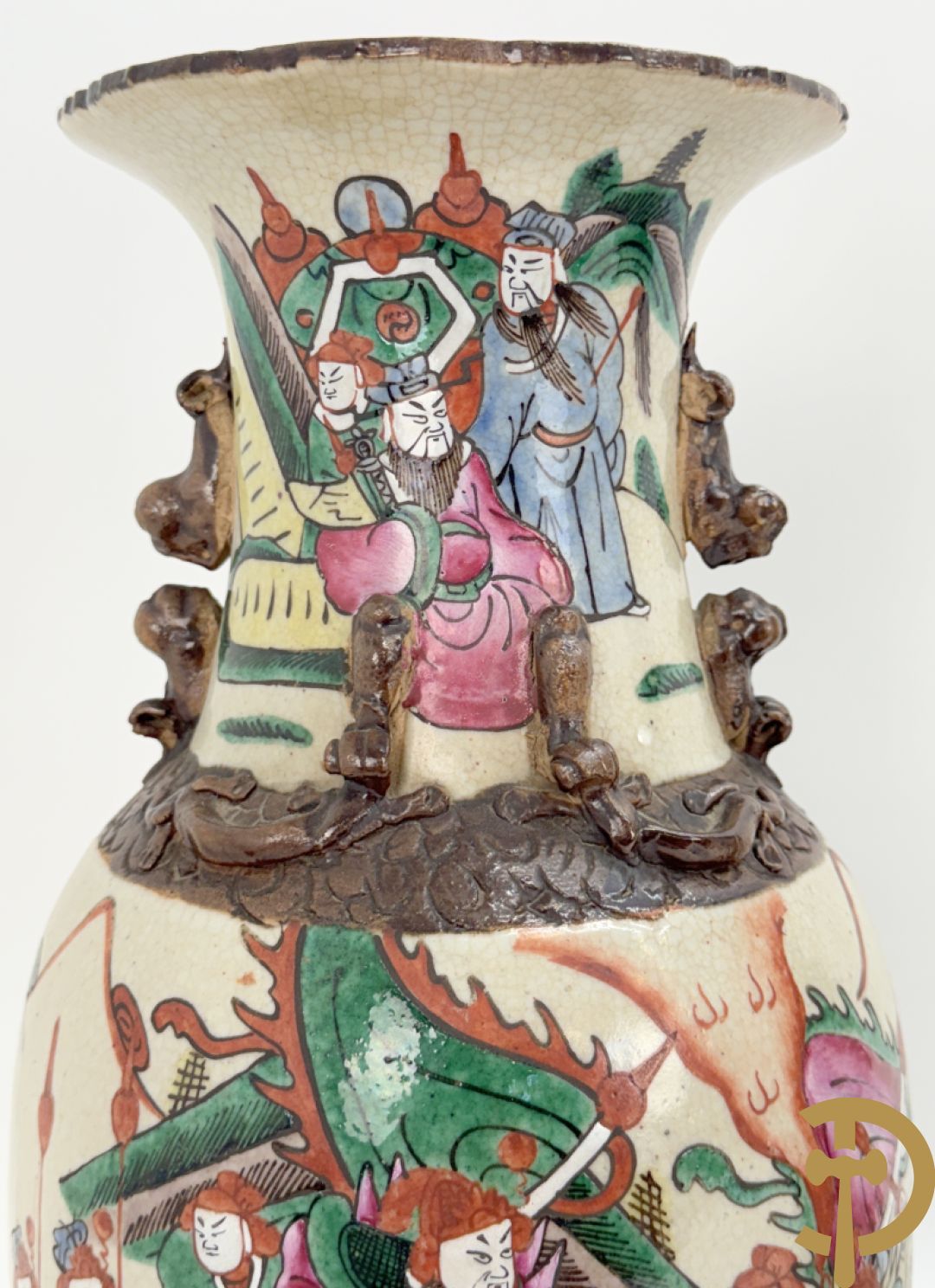 Paar Chinese Nankin vazen met krijgerdecor