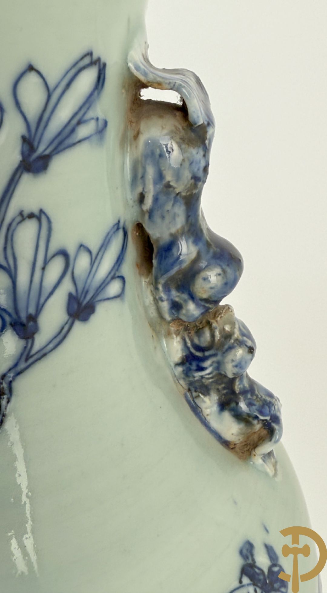 Chinese porseleinen blauw/wit vaas met bloemen en vogeldecor