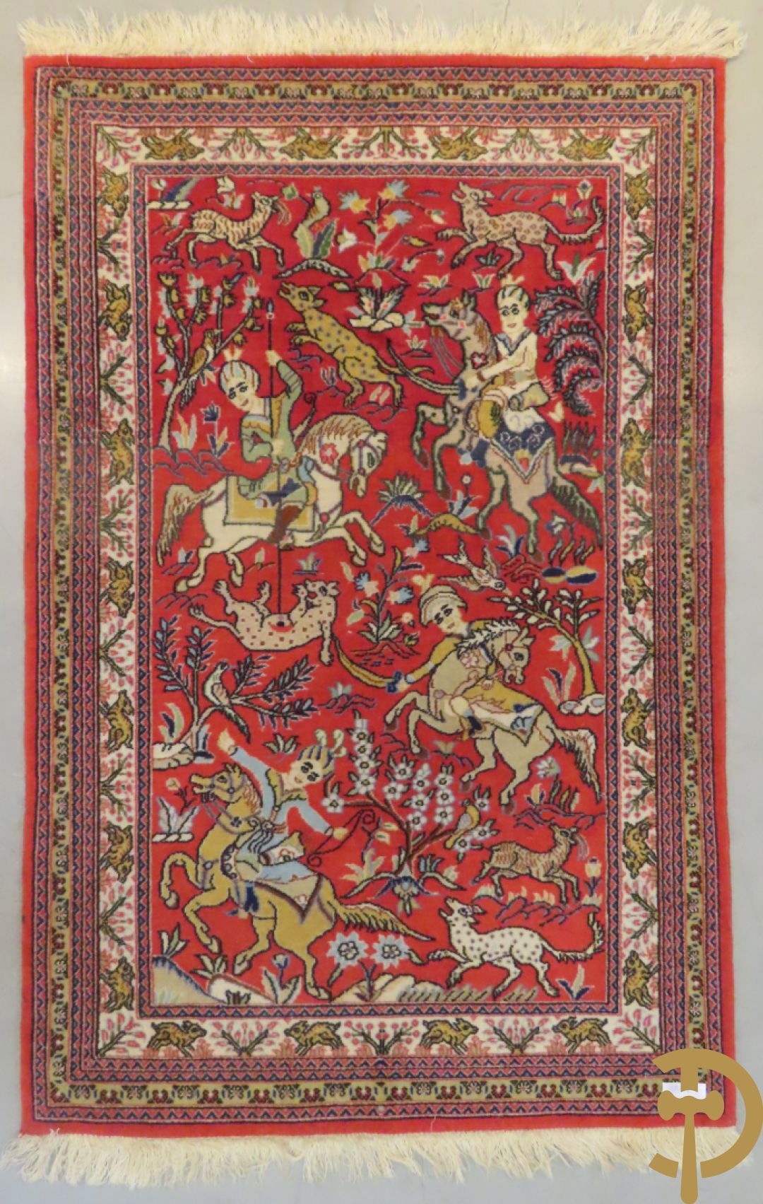 Oosters handgeknoopt tapijt met ruiter-en dierenmotieven