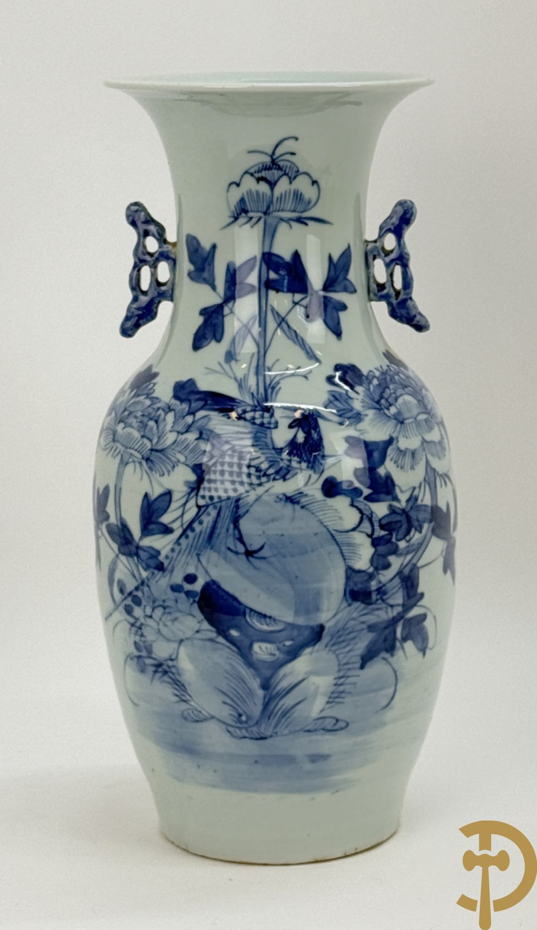 Chinese blauw/witte porseleinen vaas met bloemen en vogeldecor