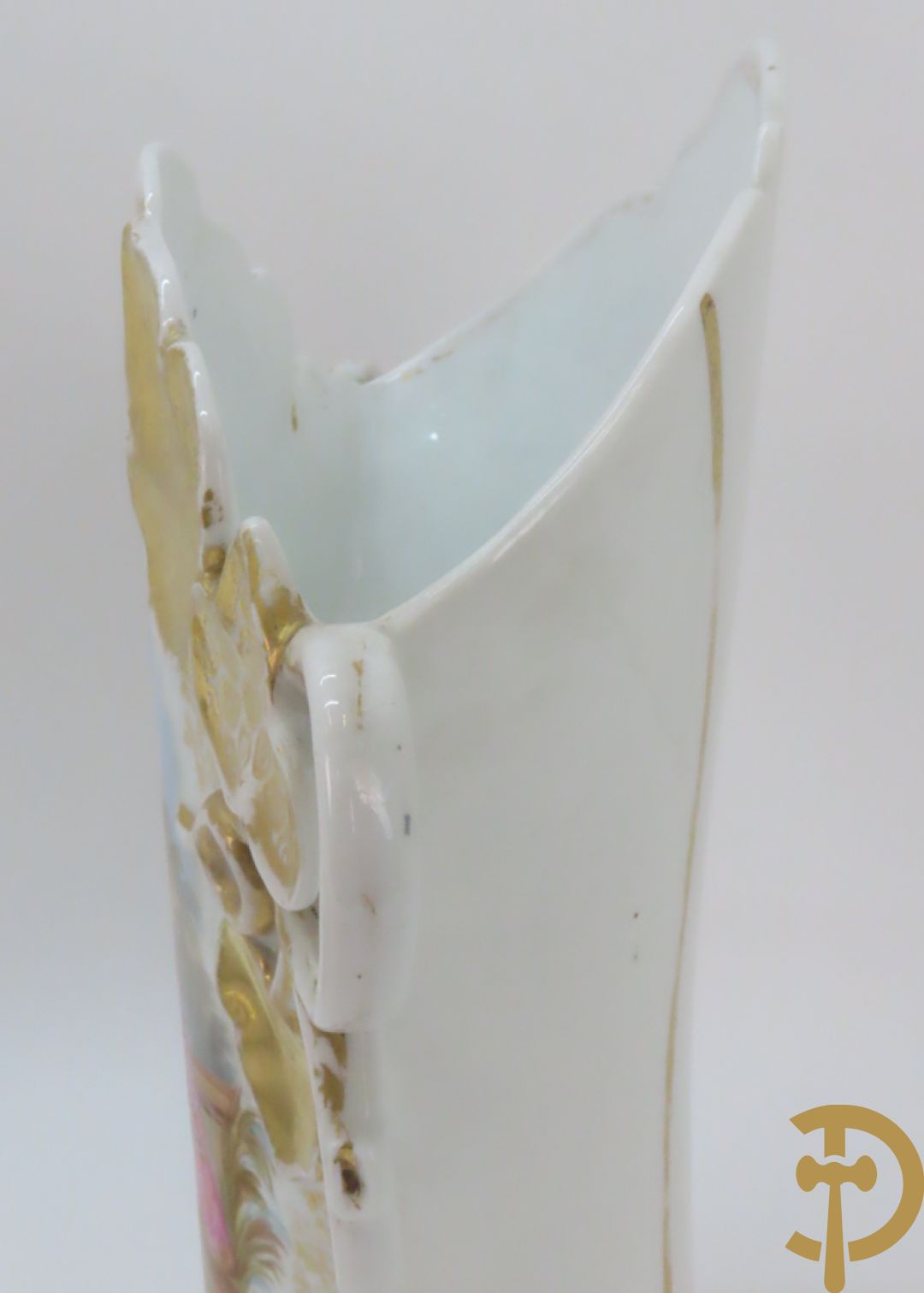 Paar porseleinen Vieux Paris vazen met decor van lieftallige dames