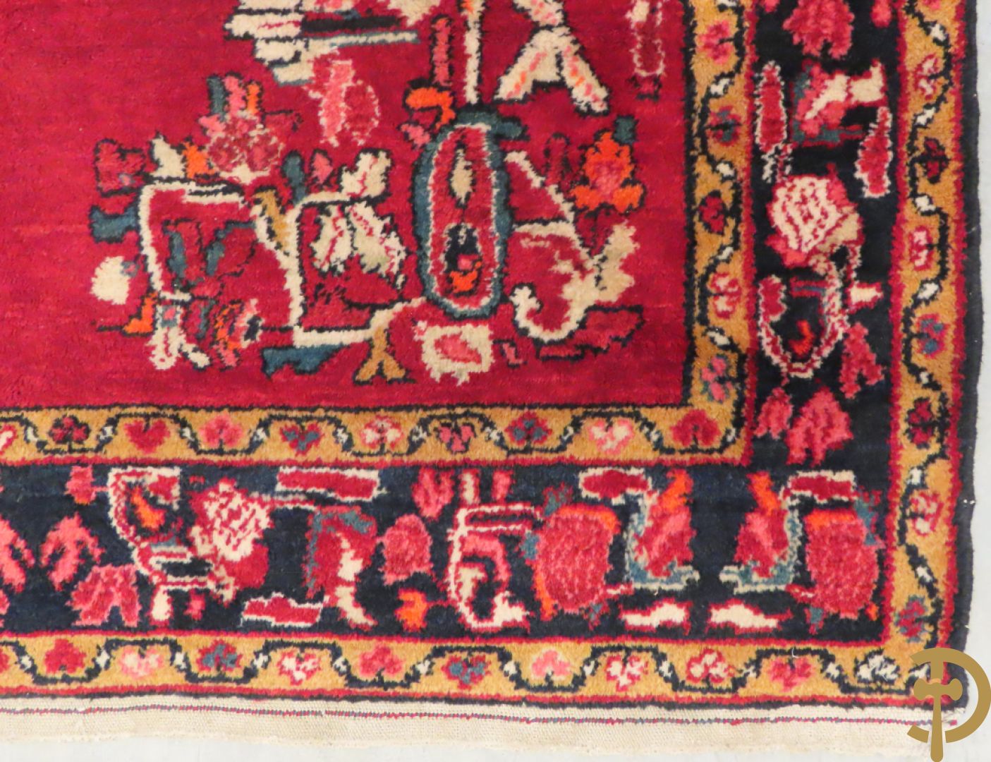 Oosters handgeknoopt tapijt Hamadan met rode fond