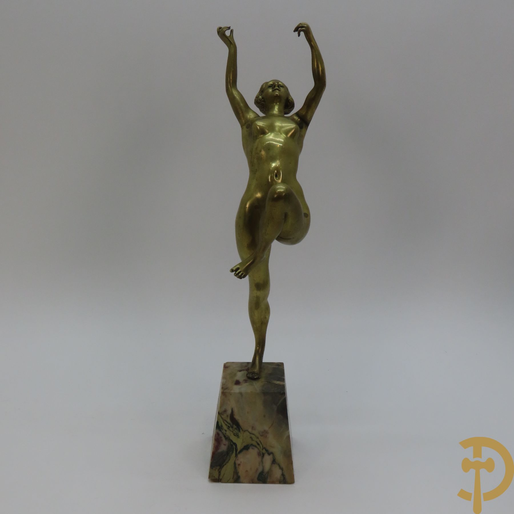 MONSEREZ get. (in voet getekend) 'Staande naakte Art deco danseres' verguld bronzen beeld